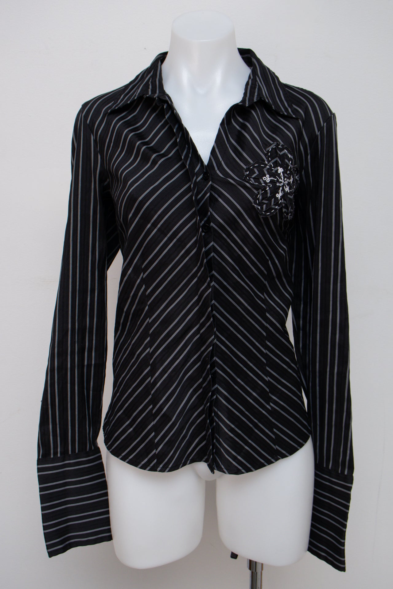 #114 Reitmans T-shirt Black | c. 199 | Size 10