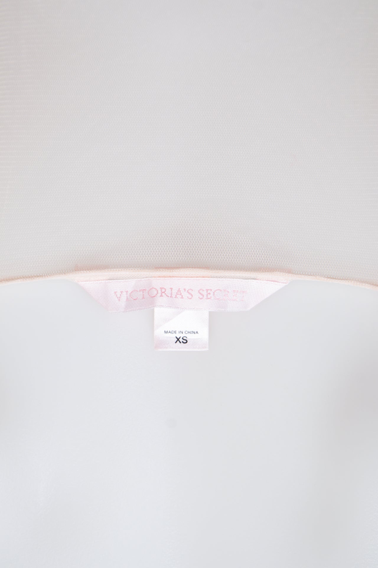 #106 Victoria's Secret Cami Pink | c. 210 | Size 6