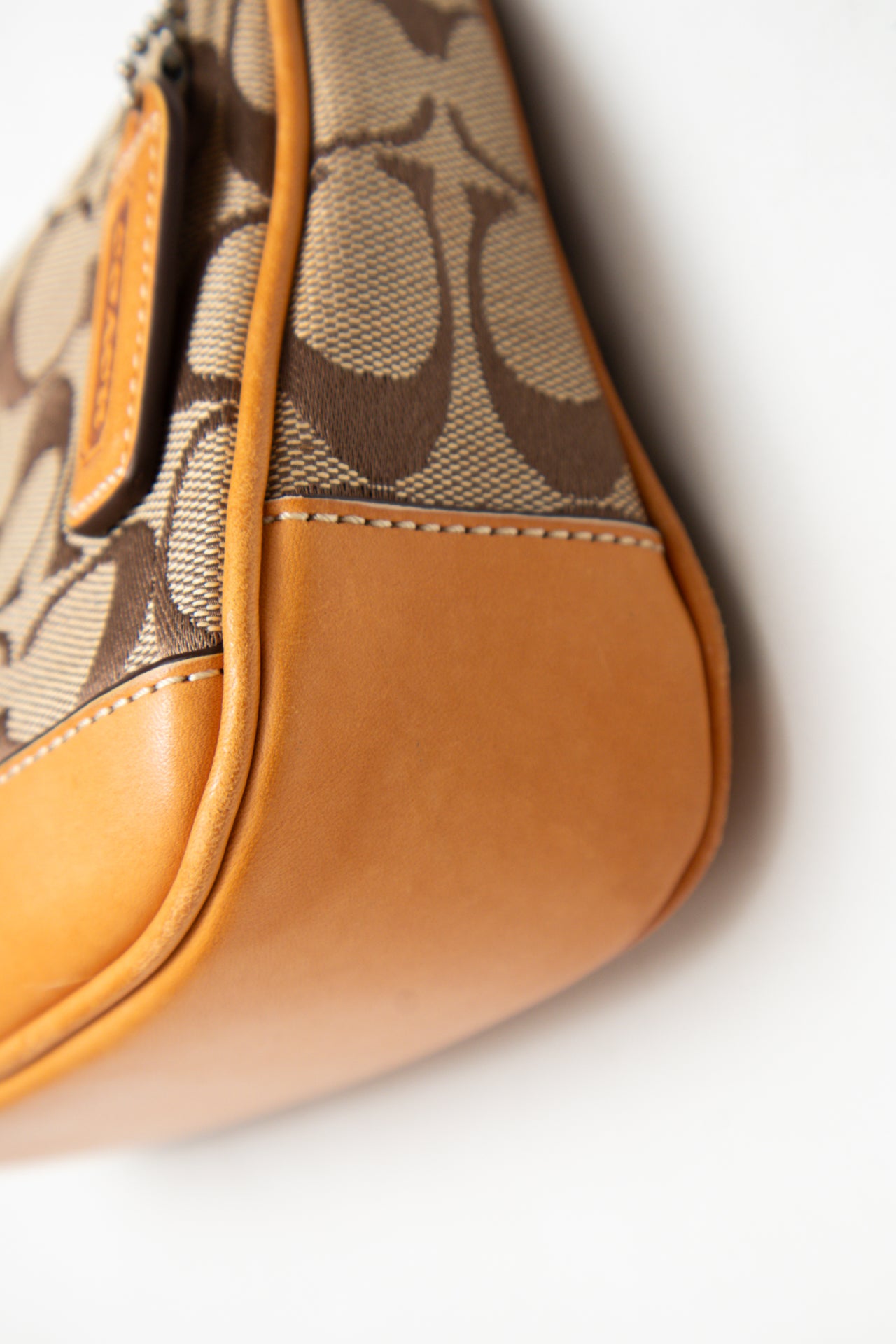 #164 Coach Shoulder Bag Brown | c. 187 | Size