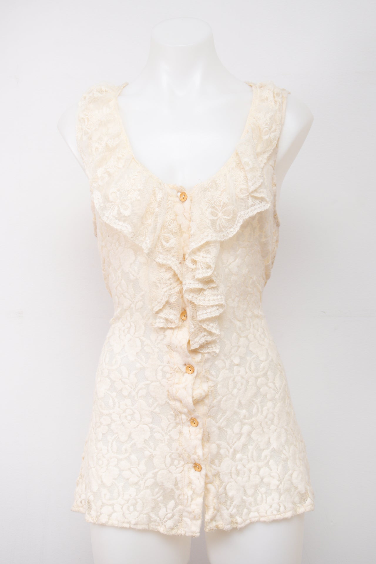 #01 Daytrip Cami Top White | c. 198 | Size 8