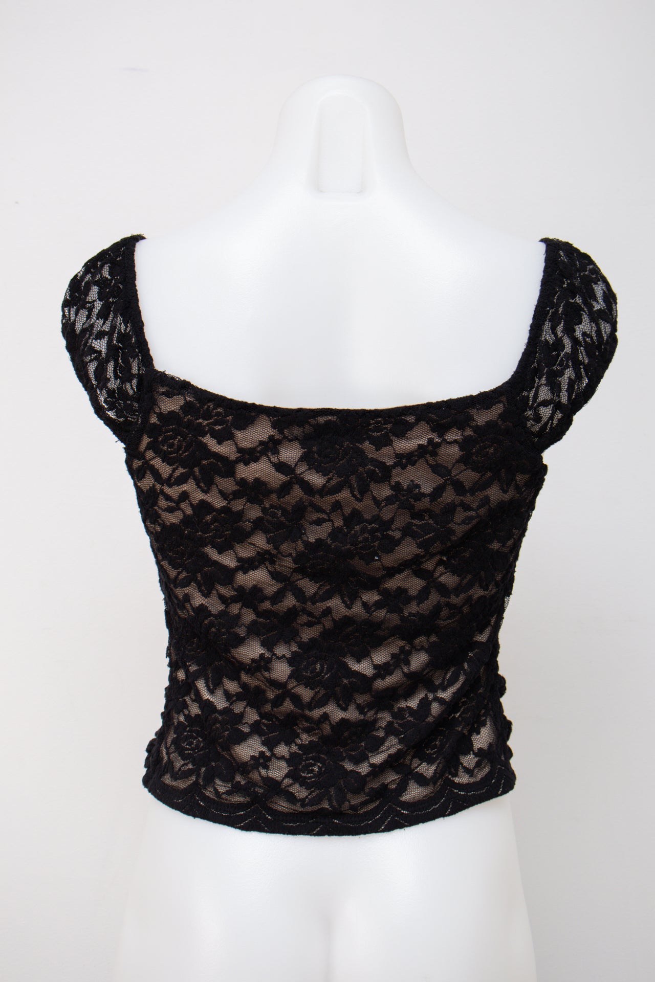 #055 Moa Moa Cami Top Black | c. 199 | Size 8/10