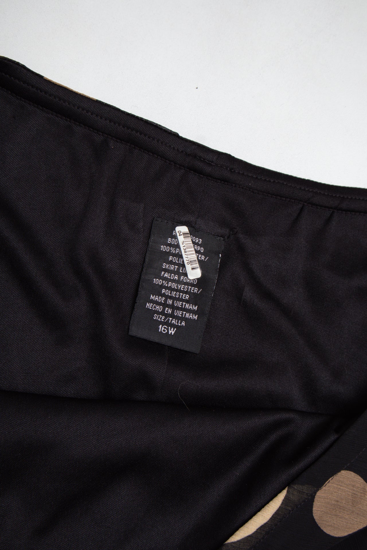#186 Skirt Black | c. 194 | Size 16