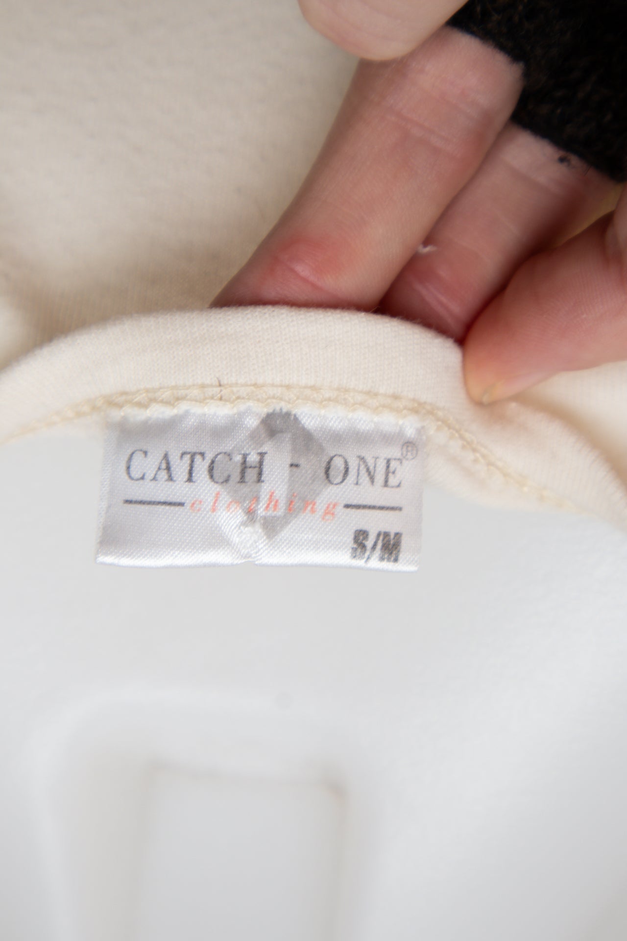 #082 Catch-one Clothing T-shirt White | c. 202 | Size 8