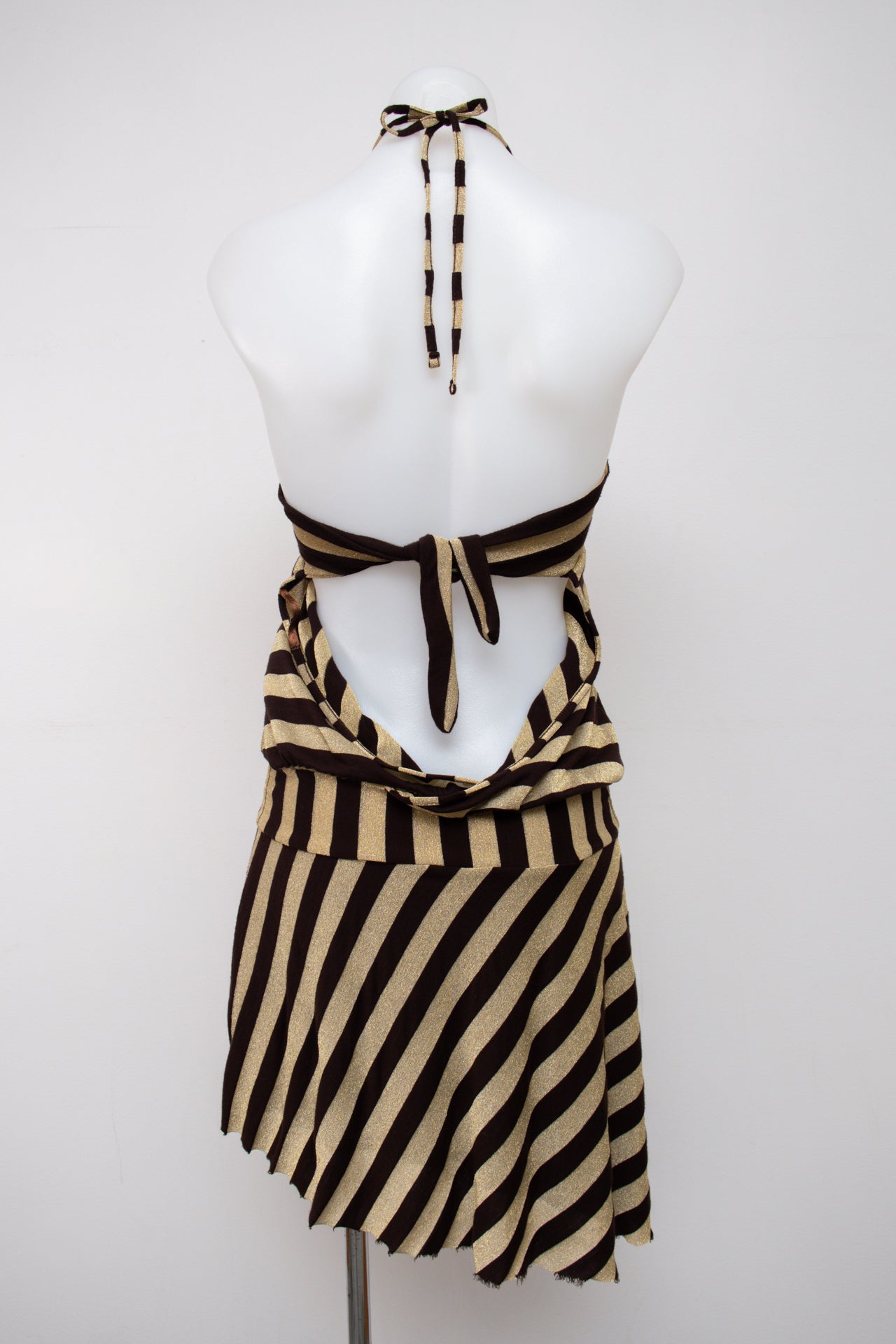 #091 M By Munthe Halter Top Gold | c. 201 | Size 8