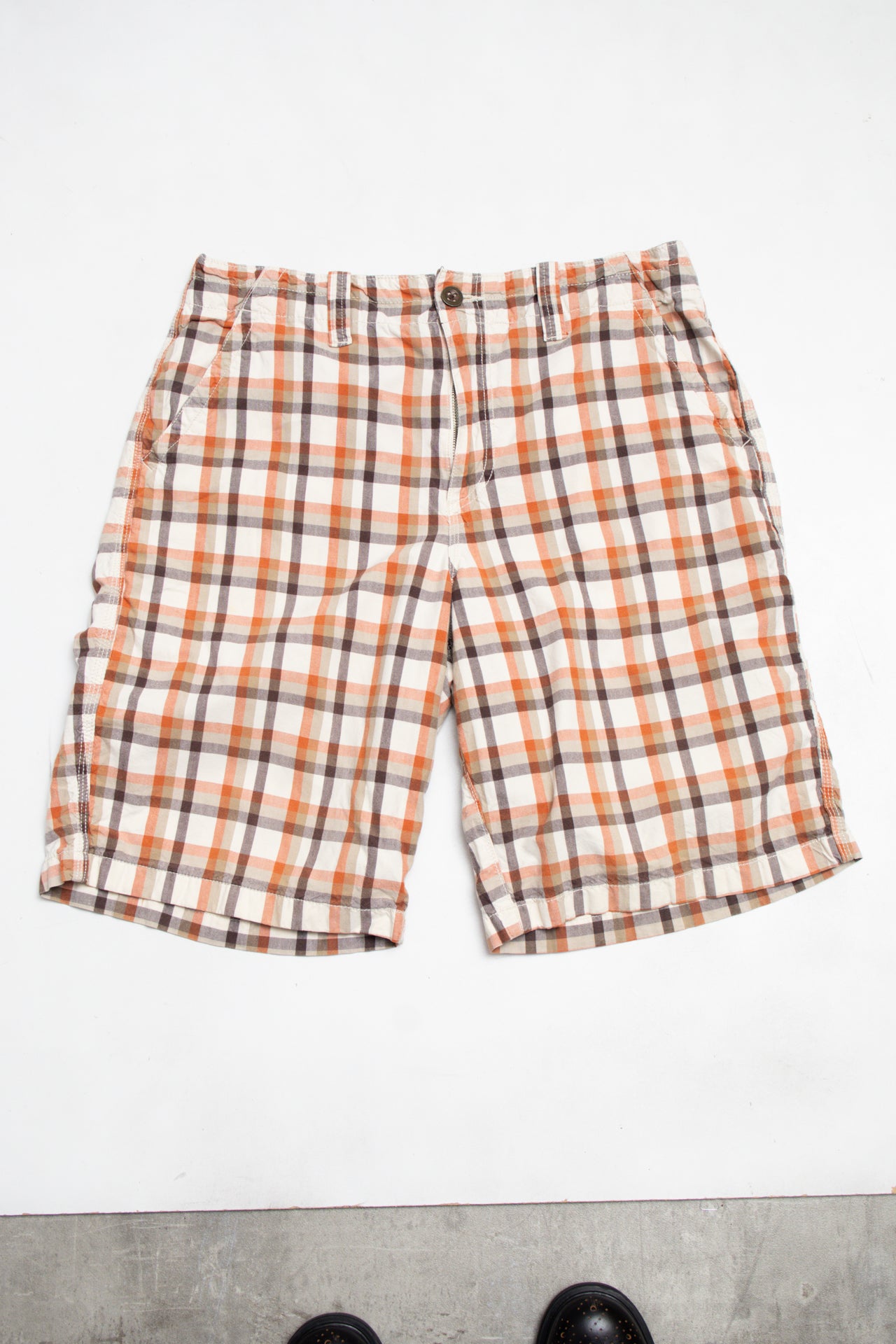 #146 Calvin Klein Shorts White | c. 203 | Size 10
