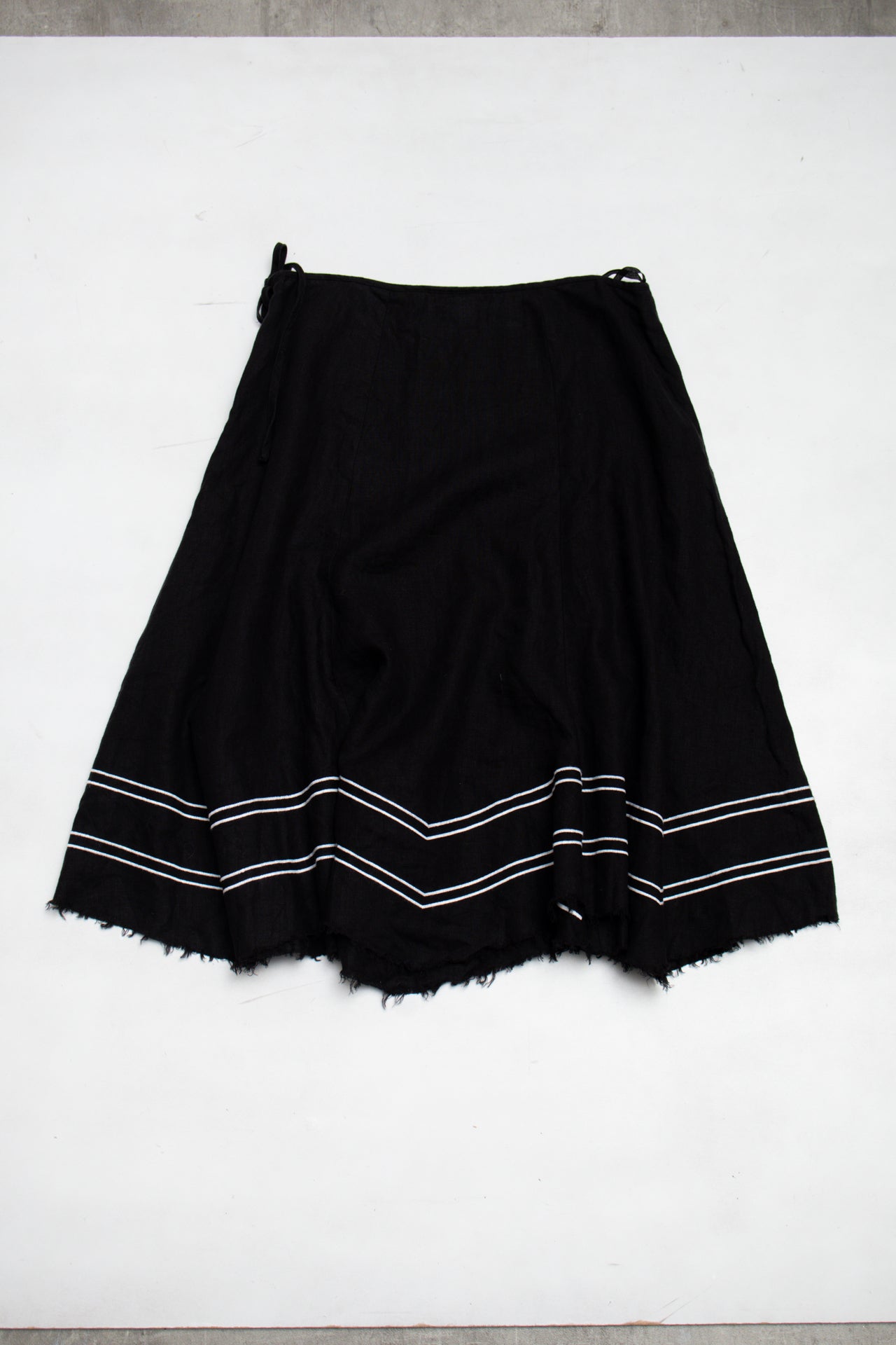 #167 Nine West Skirt Black | c. 197 | Size 8