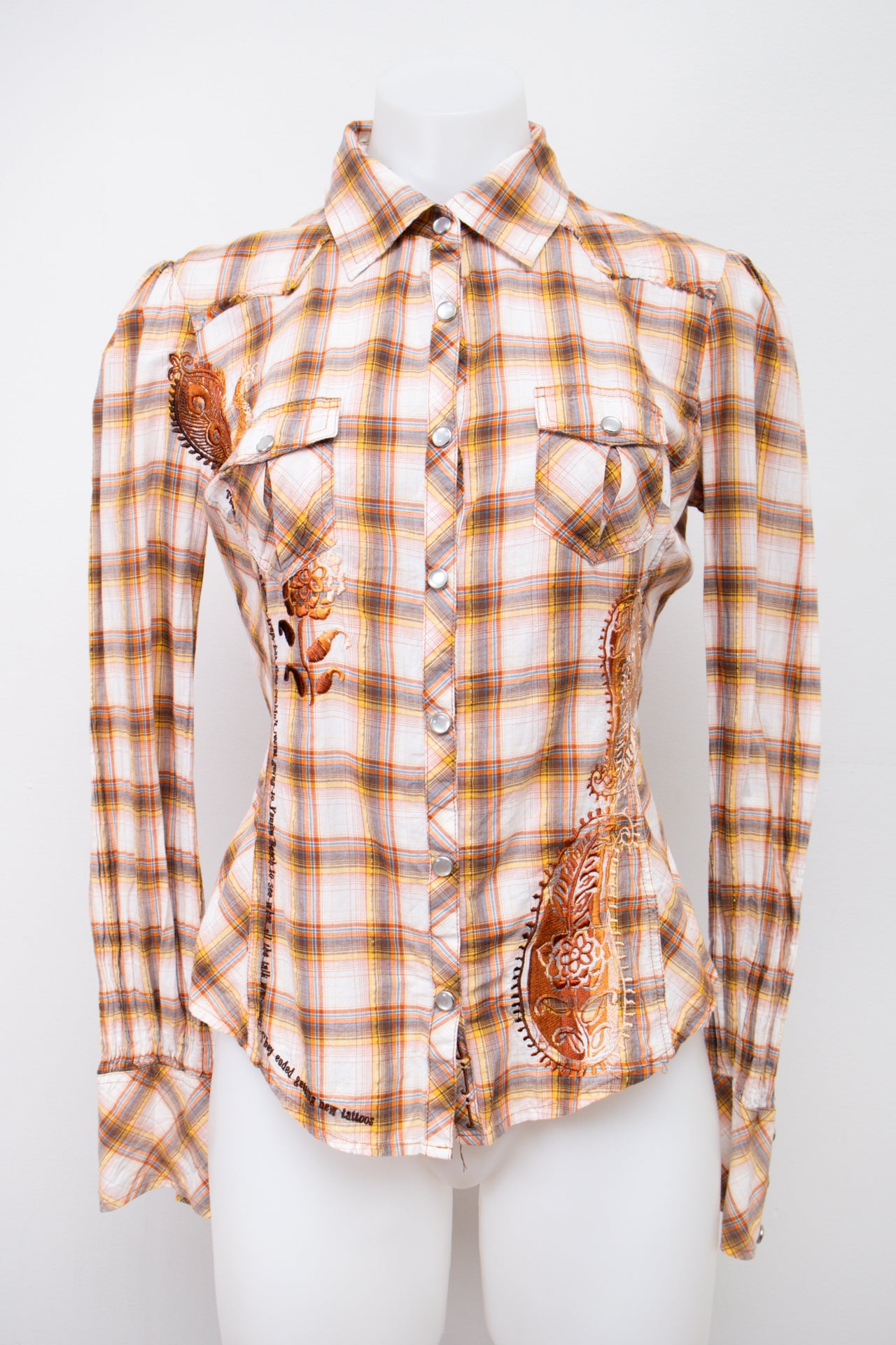 #108 T-shirt Orange | c. 198 | Size 8