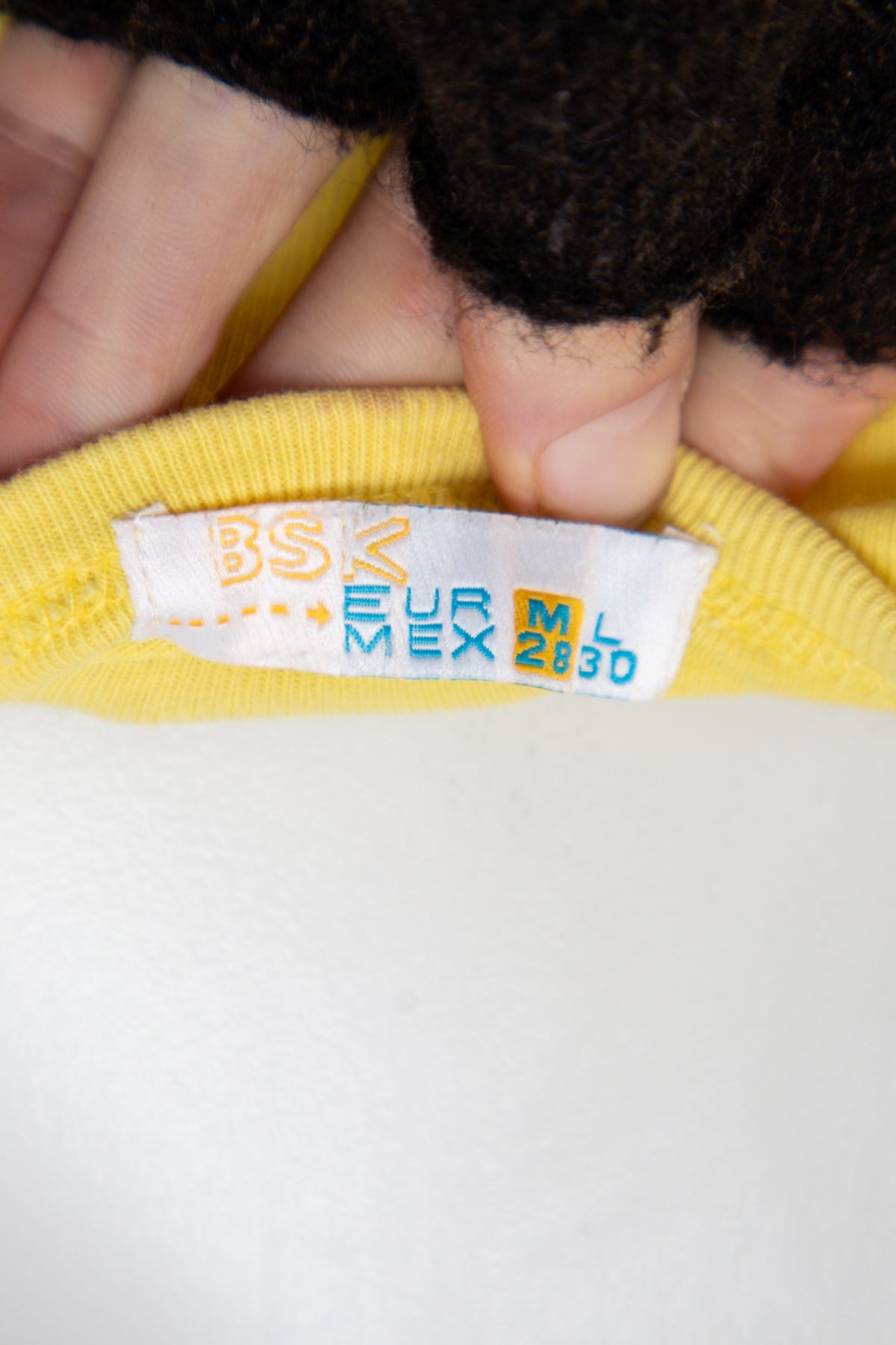 #096 Bsk Tank Yellow | c. 208 | Size 10