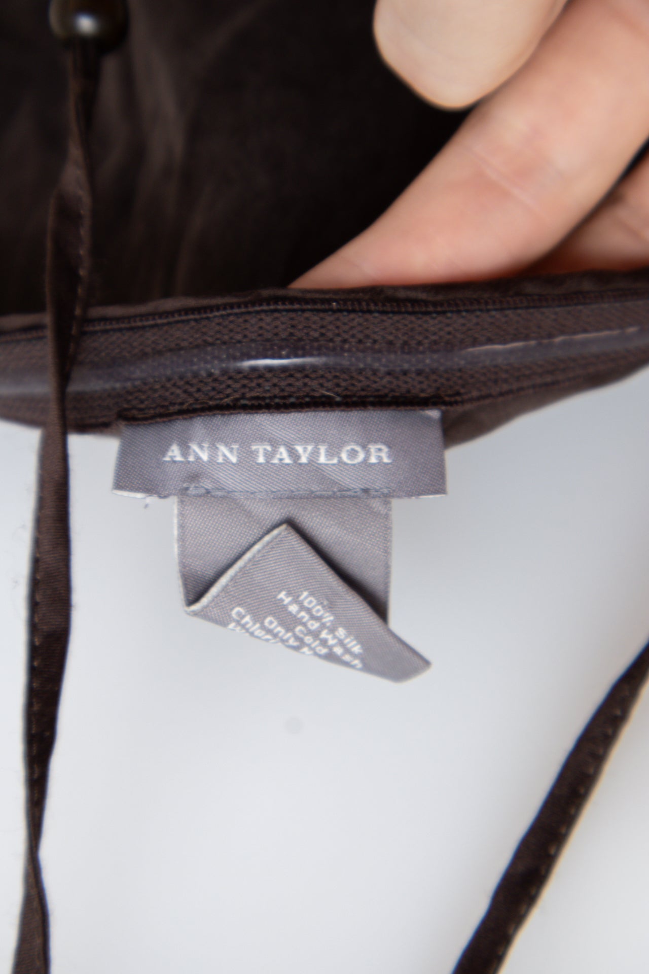 #07 Ann Taylor Silk Halter Brown | c. 196 | Size 6