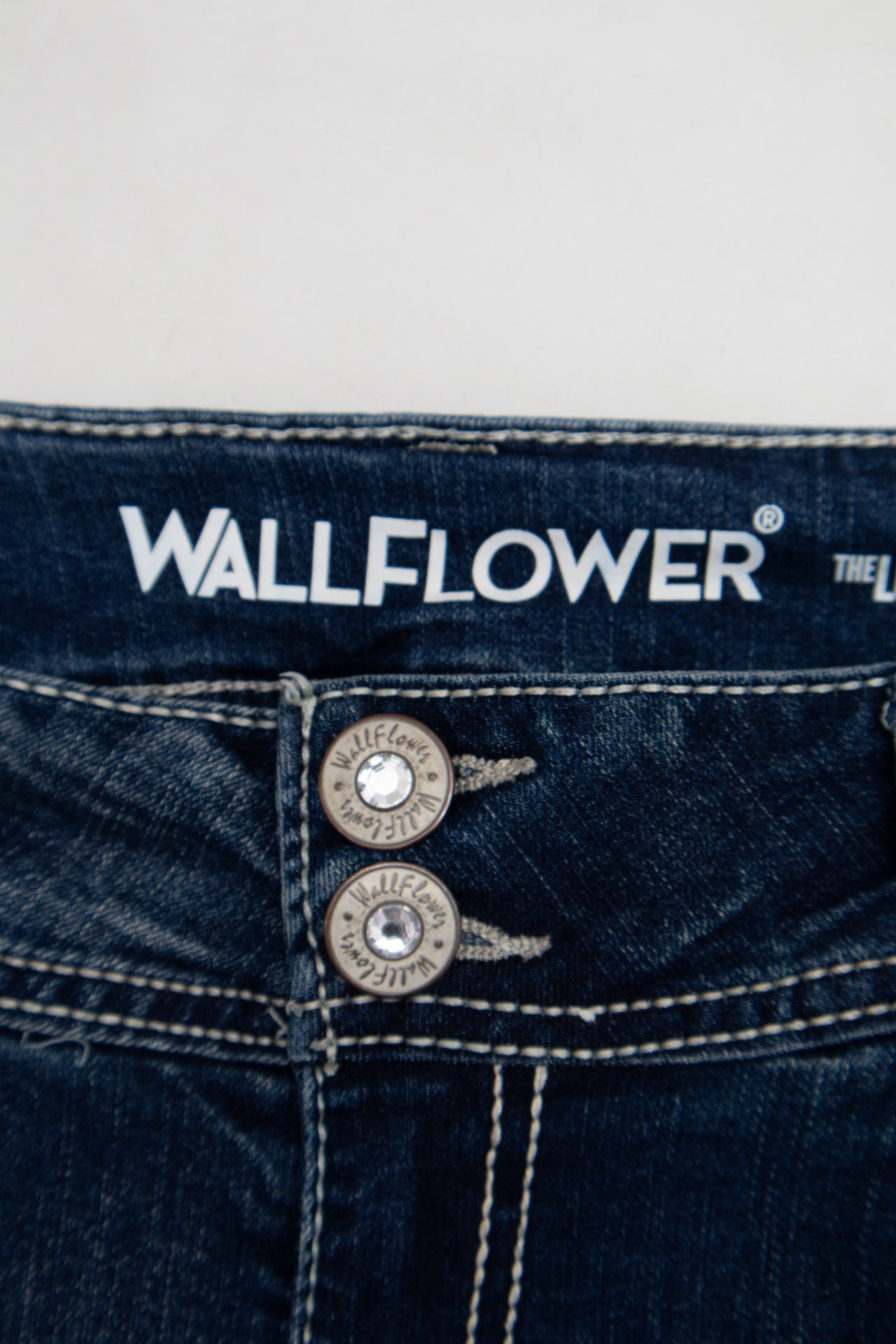 #065 Wallflower Jeans Blue | c. 206 | Size 10