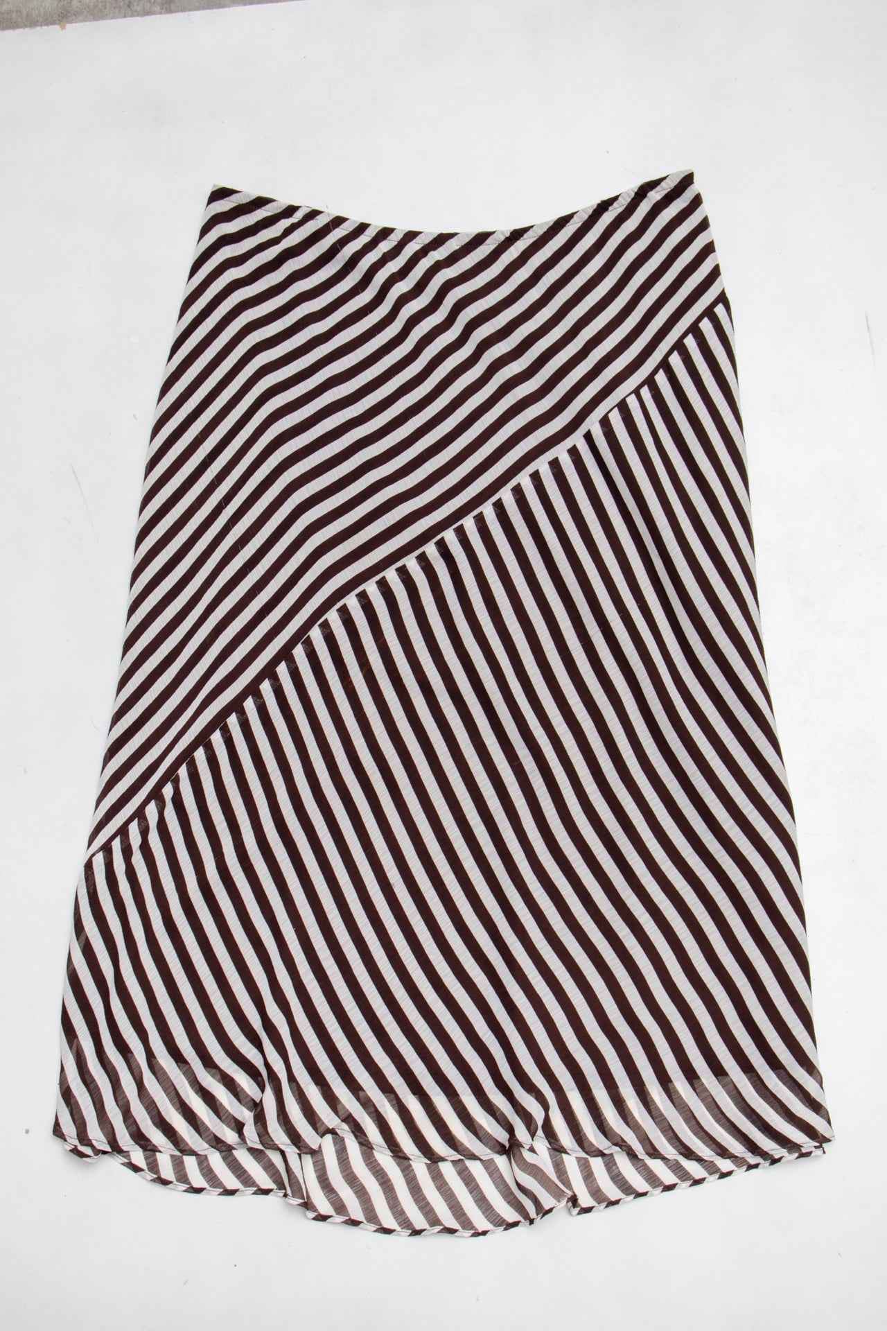 #117 Long Skirt Brown | c. 213 | Size 10