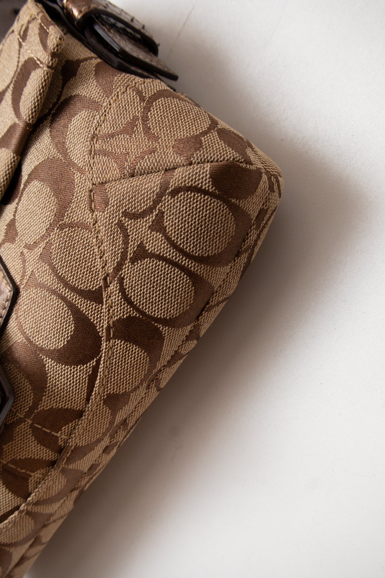 #201 Coach Shoulder Bag Brown | c. | Size