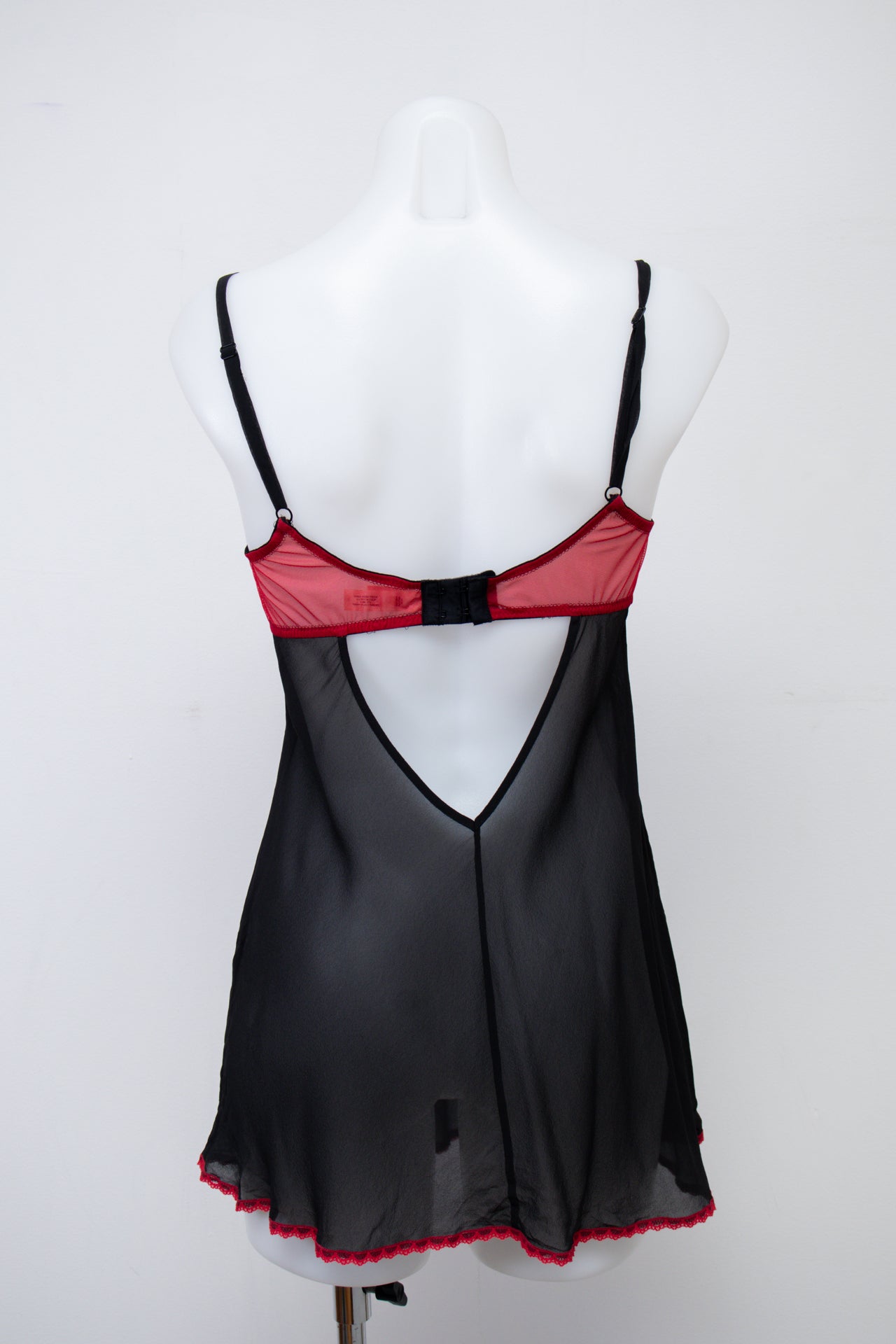 #047 Victoria's Secret Cami Top Black | c. 200 | Size 8