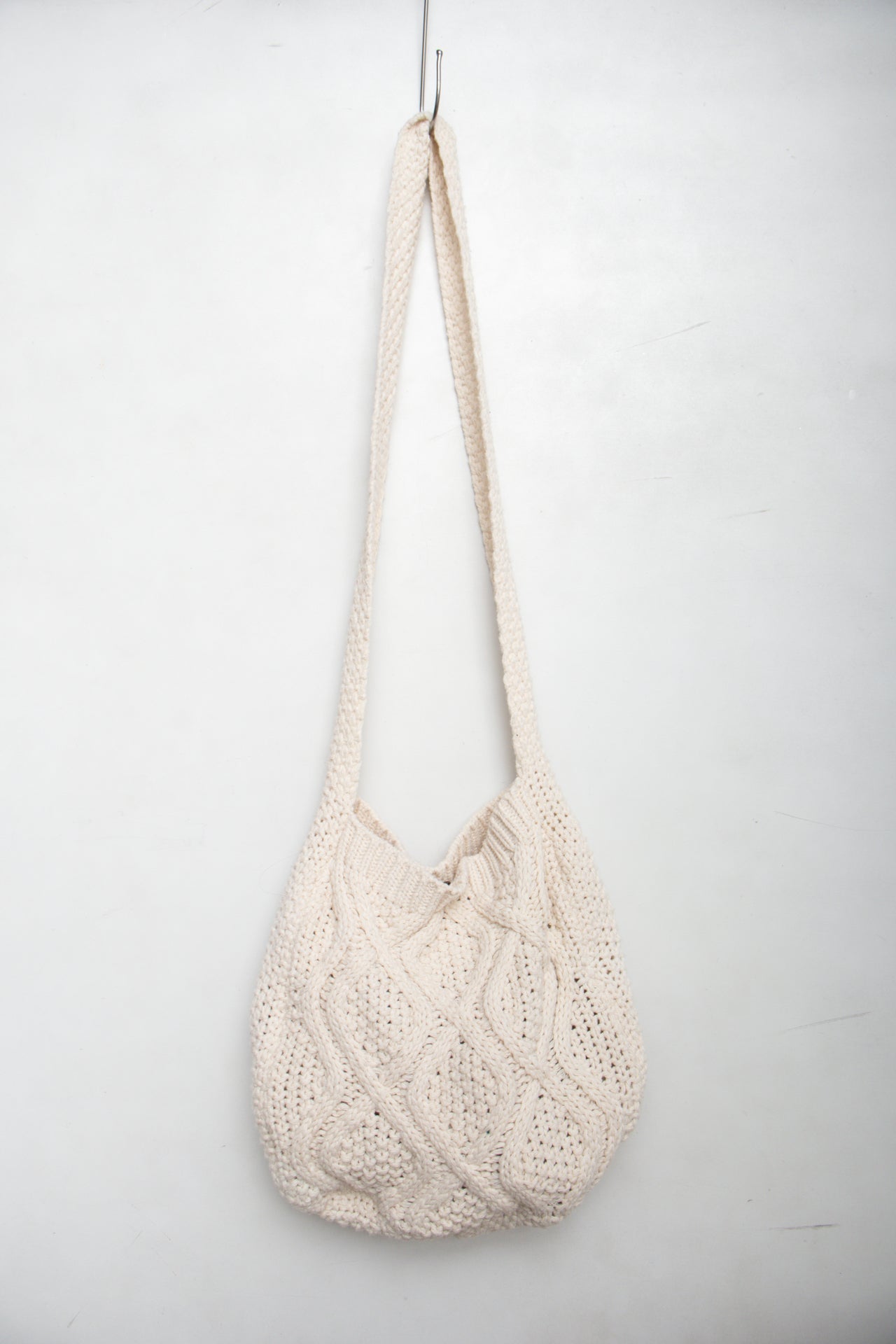 #179 Shoulder Bag White | c. 178