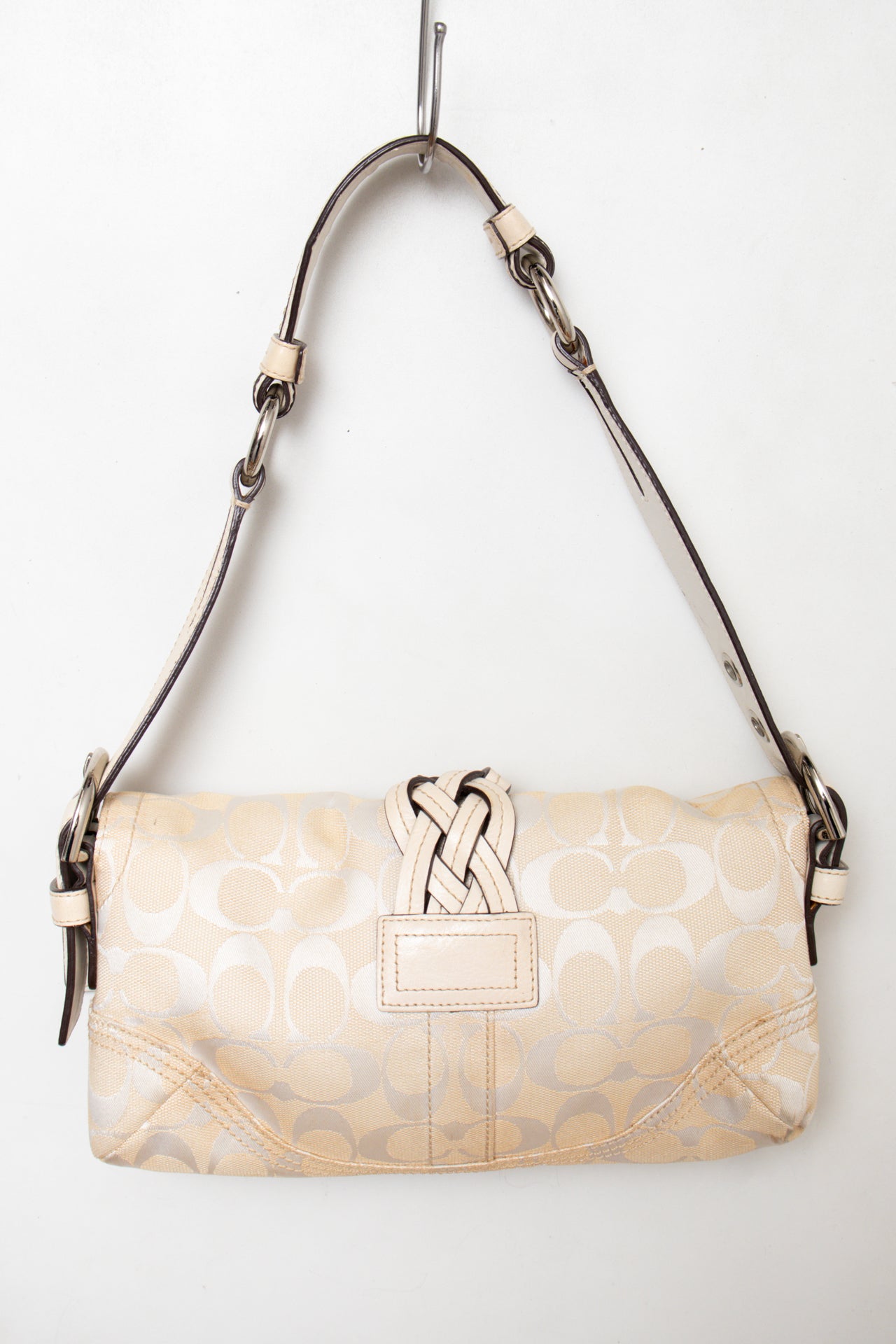 #190 Coach Shoulder Bag Beige | c. 189 | Size