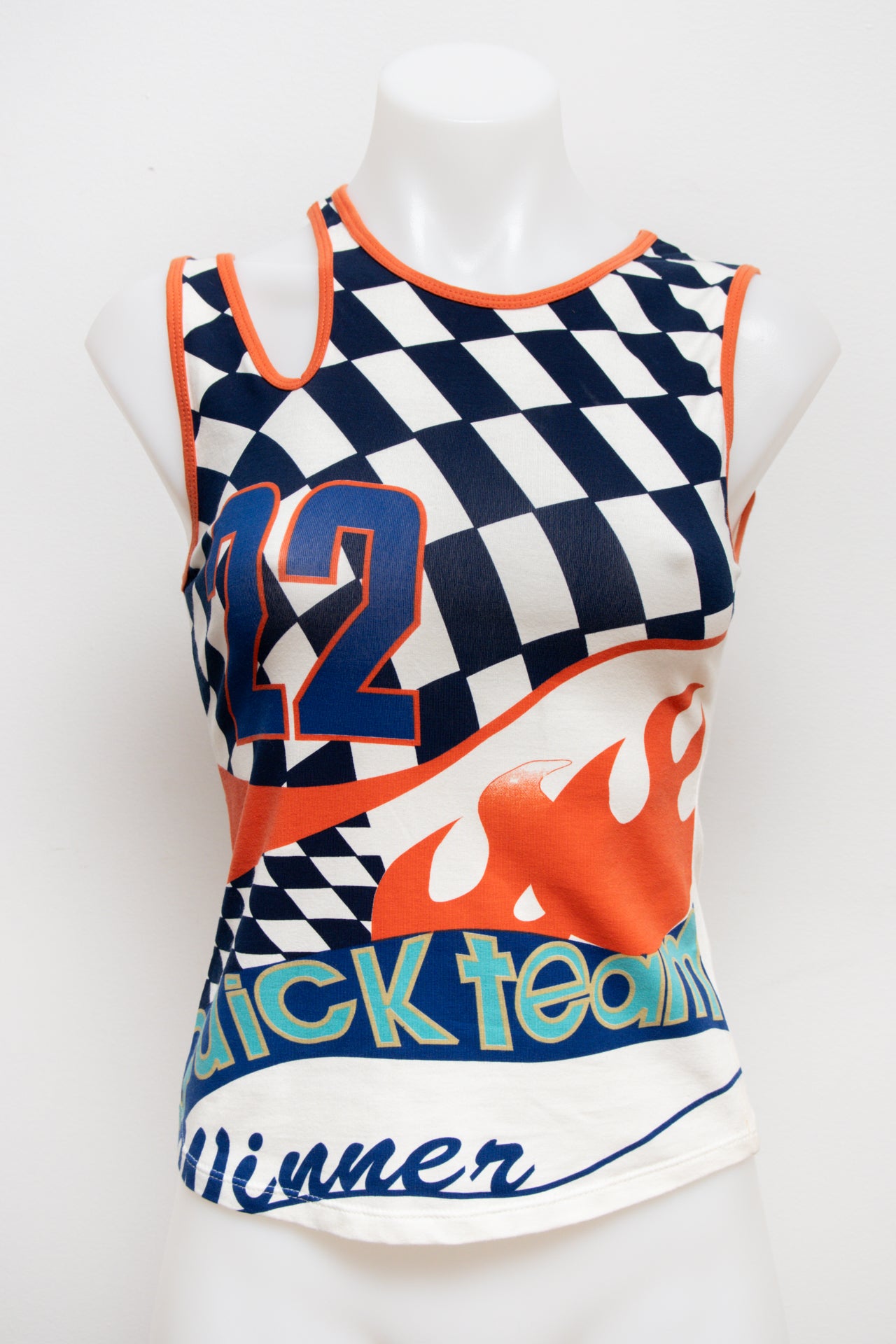 #12 Bsk Tank Top White | c. 190 | Size 8/10