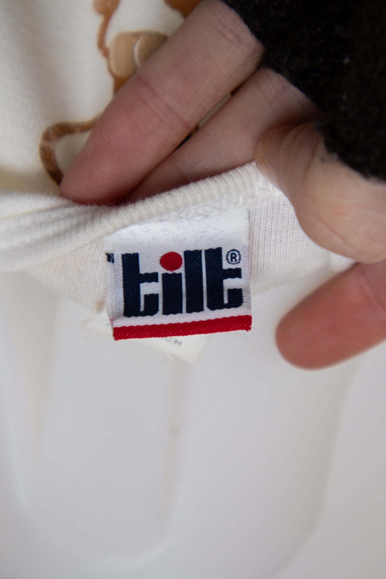 #153 Tilt T-shirt White | c. 206 | Size 12