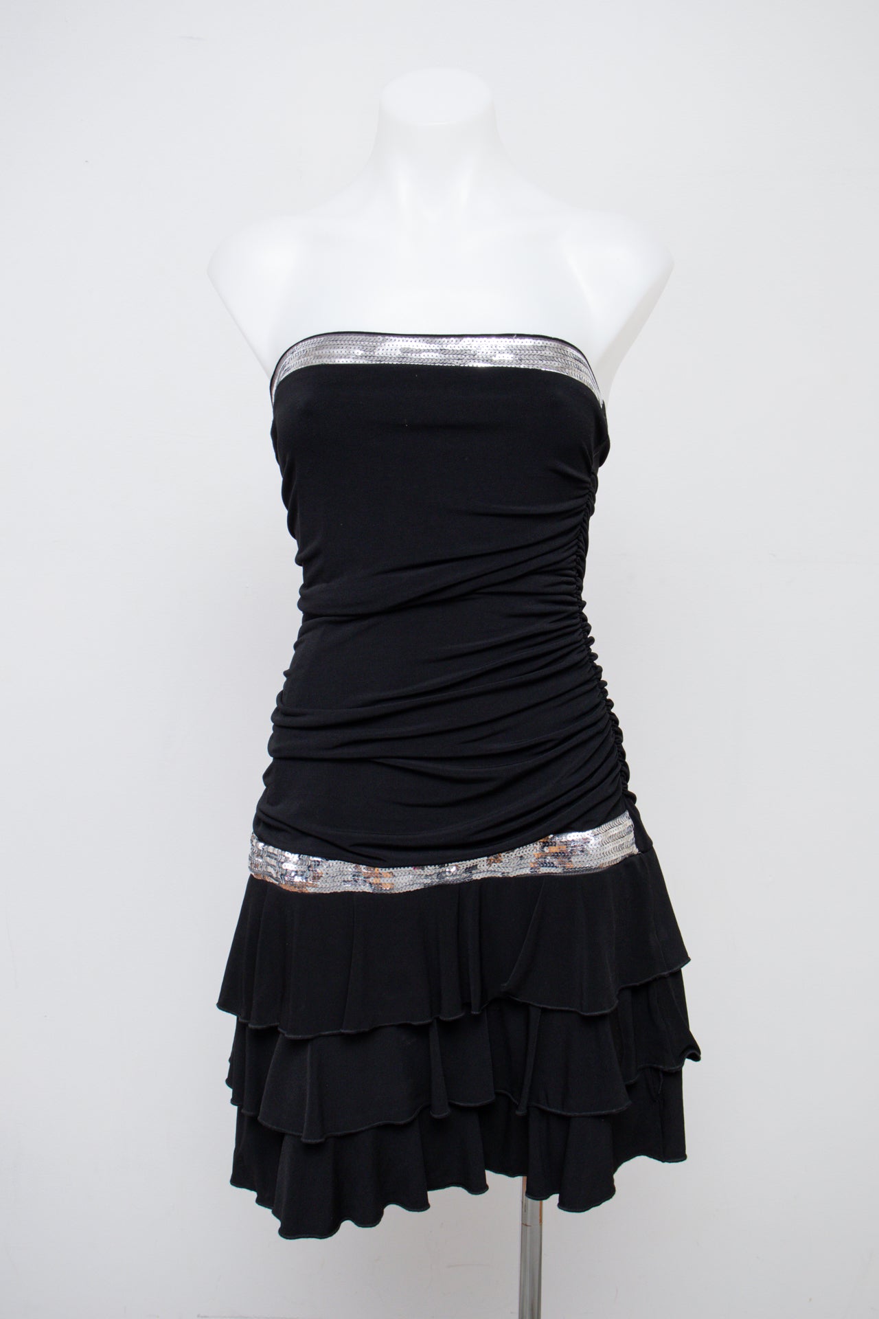 #092 Trixxi Short Sleeve Black | c. 210 | Size 8