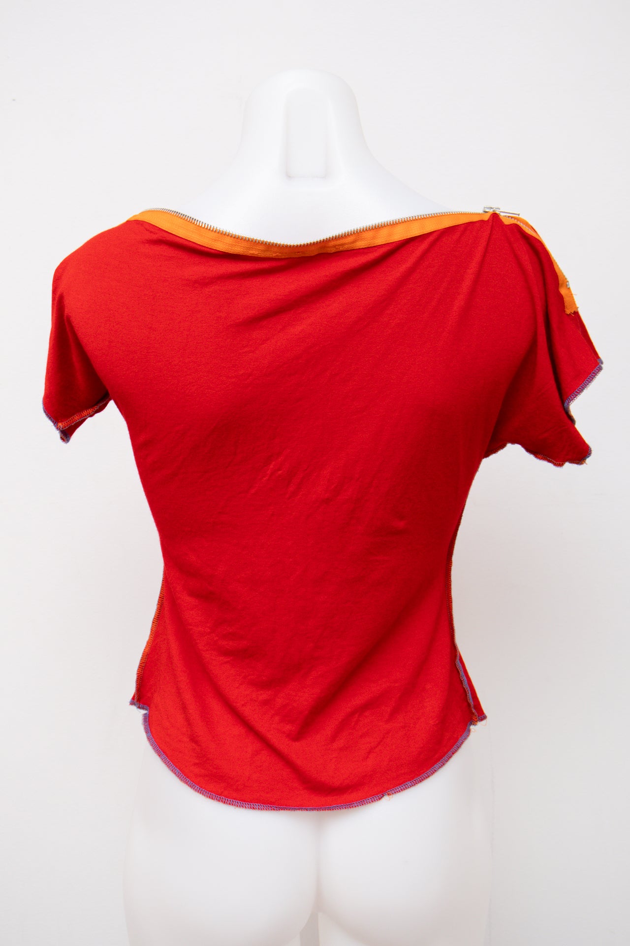 #006 Y.o.u. T-shirt Red | c. 202 | Size 8
