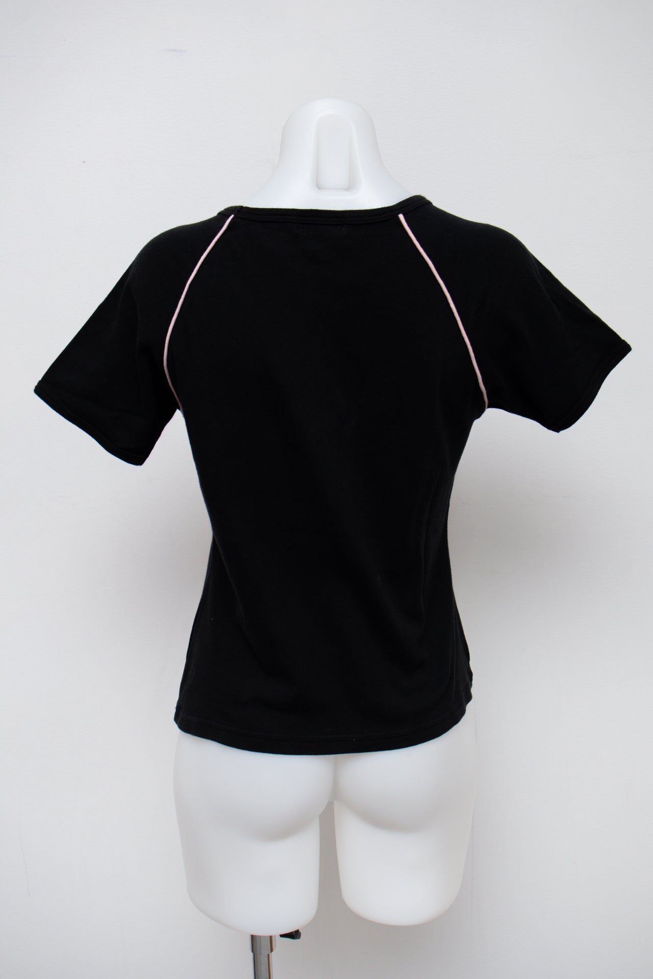 #68 Cami T-shirt Black | c. 196 | Size 10