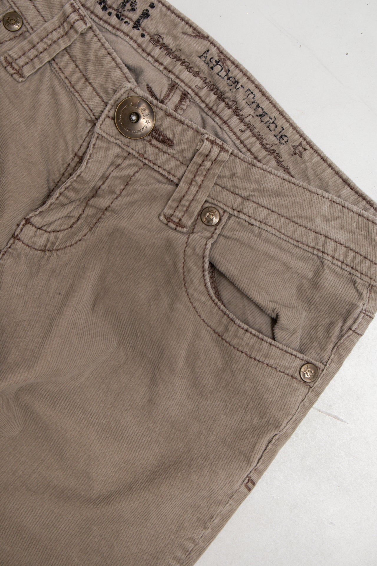 #178 Mavi Pants Beige | c. 189 | Size 8