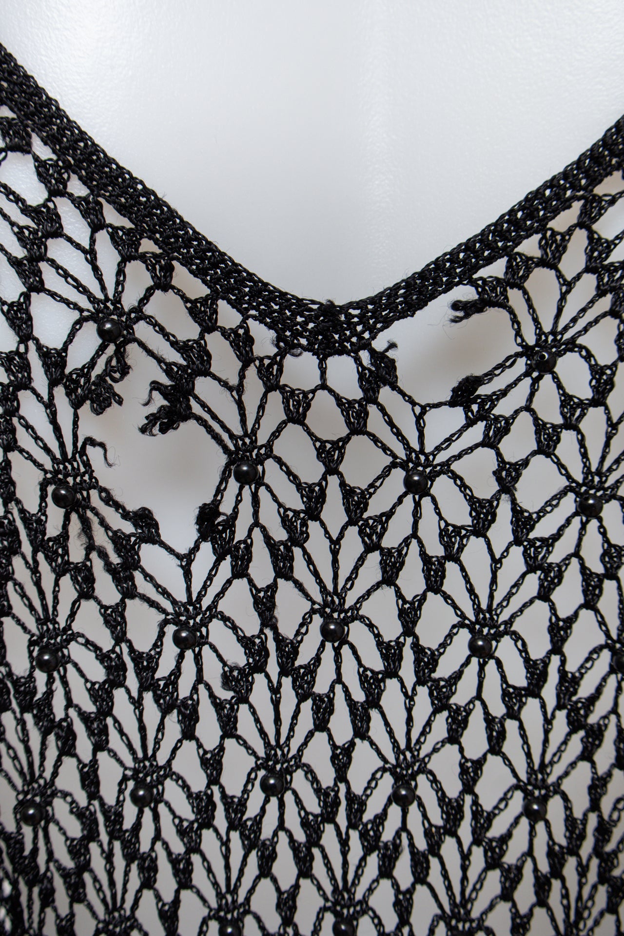 #196 T-shirt Black | c. 188 | Size 12/14