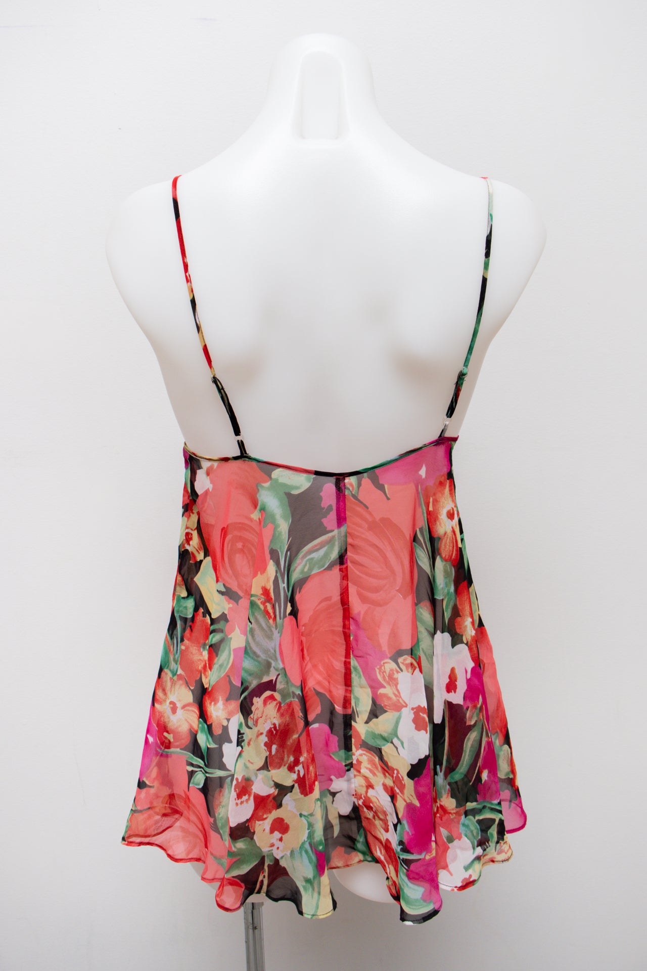 #18 Victoria's Secret Cami Top Pink | c. 192 | Size 8