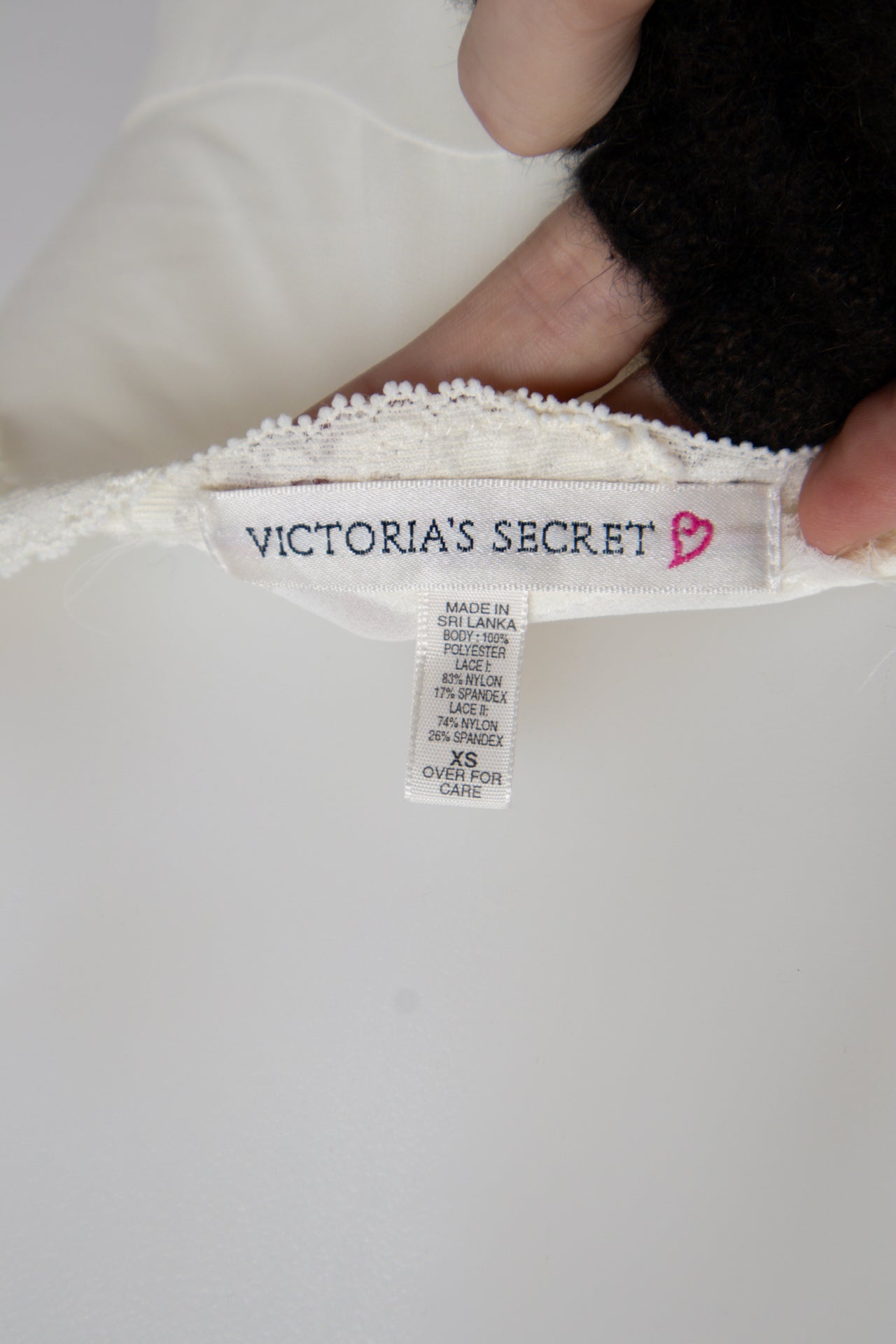 #012 Victoria's Secret Cami Top White | c. 199 | Size 8