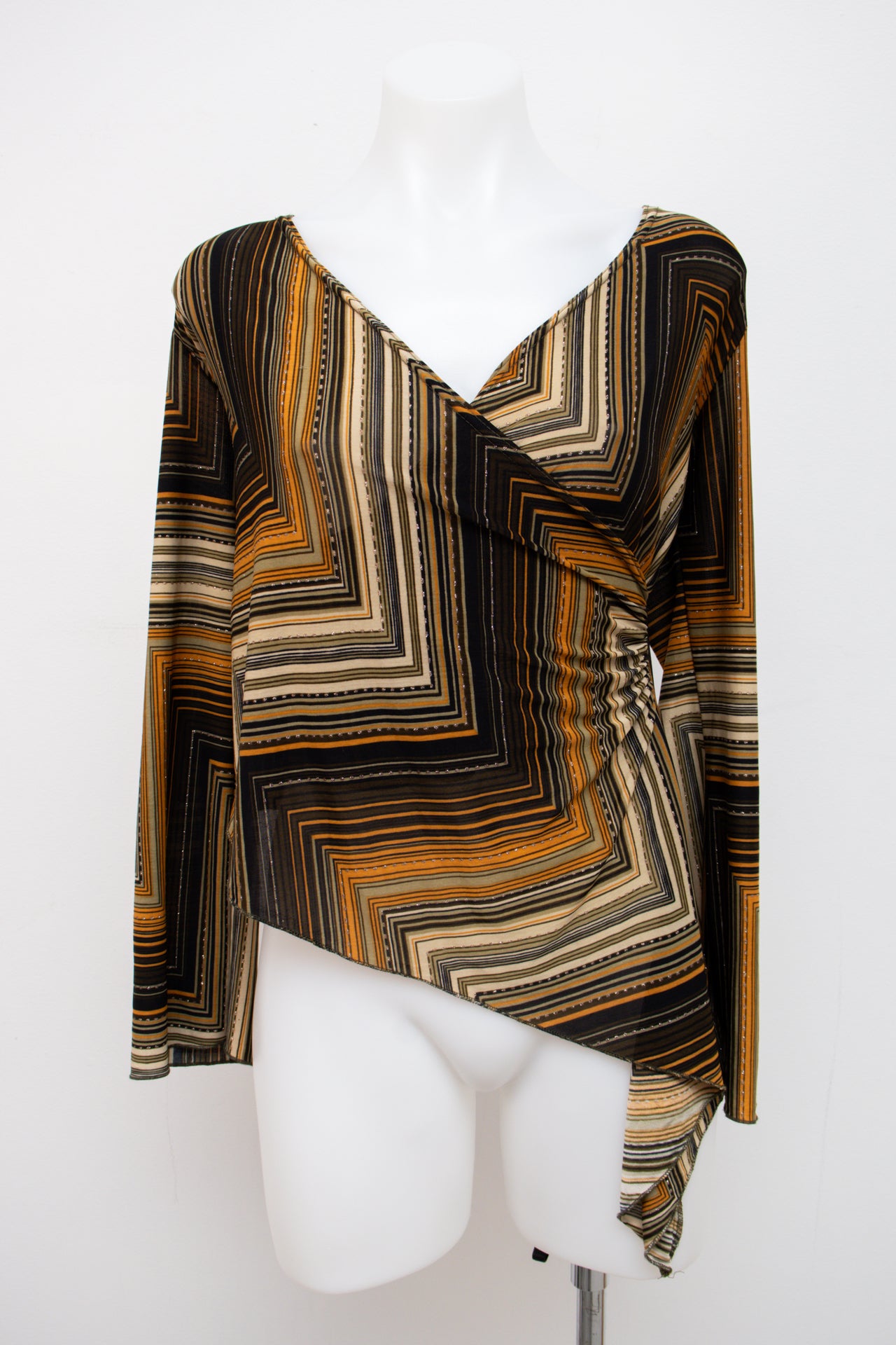 #074 Zoey Beth T-shirt Brown | c. 202 | Size 8