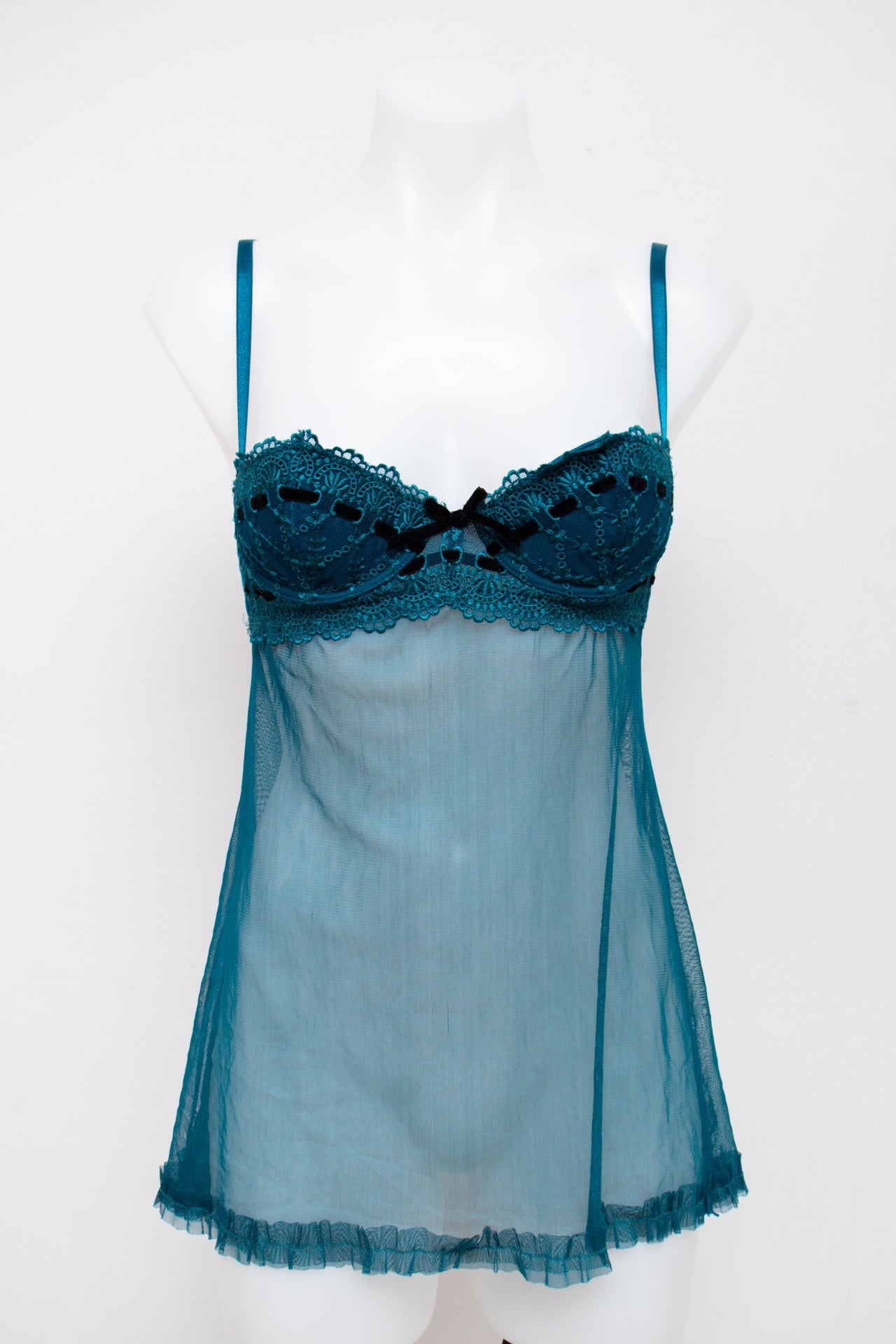 #03 Fredericks Camisole Green | c. 196 | Size 10B / 8