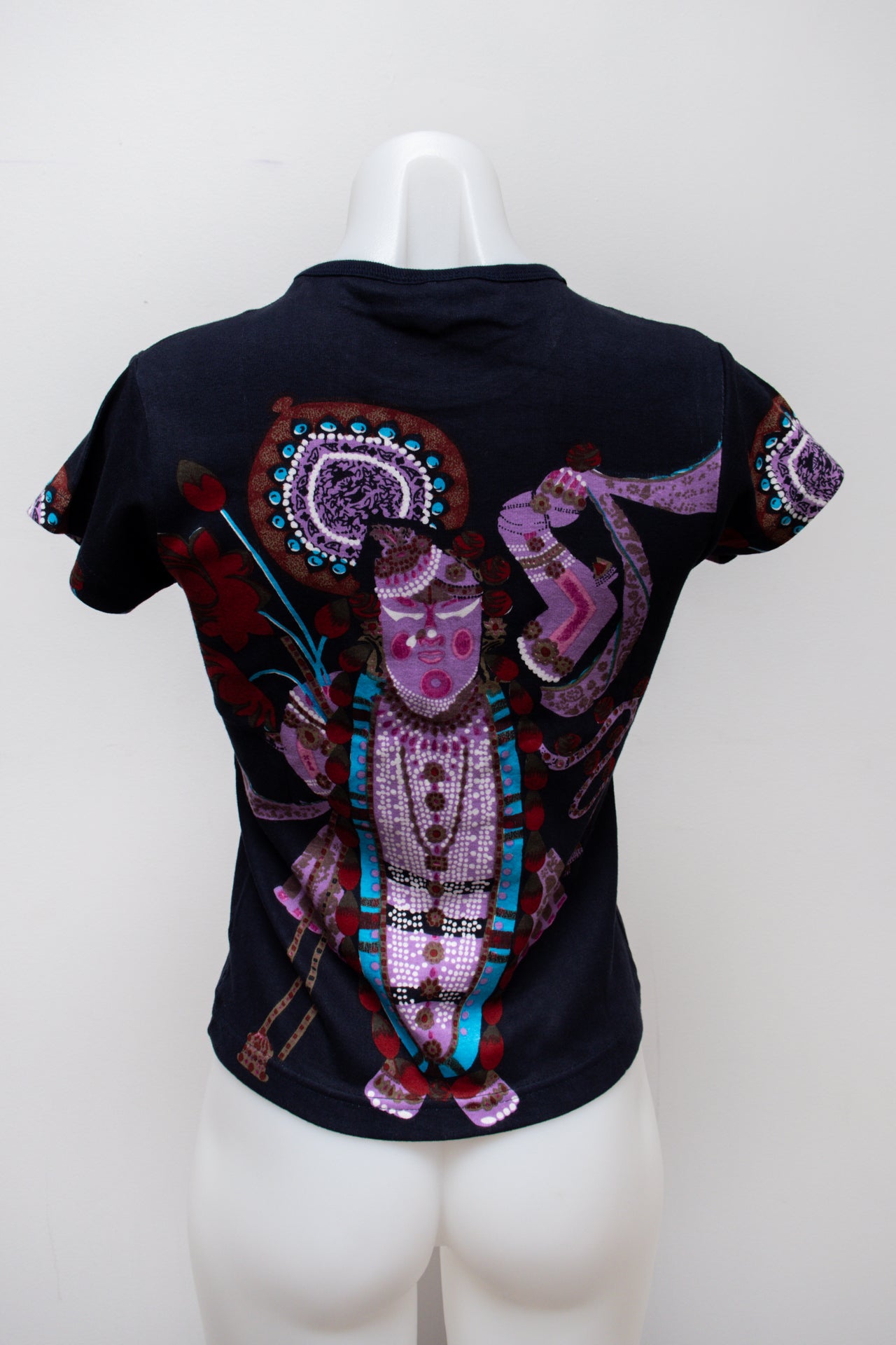 #05 Ghungroo T-shirt Black | c. 191 | Size 8/10