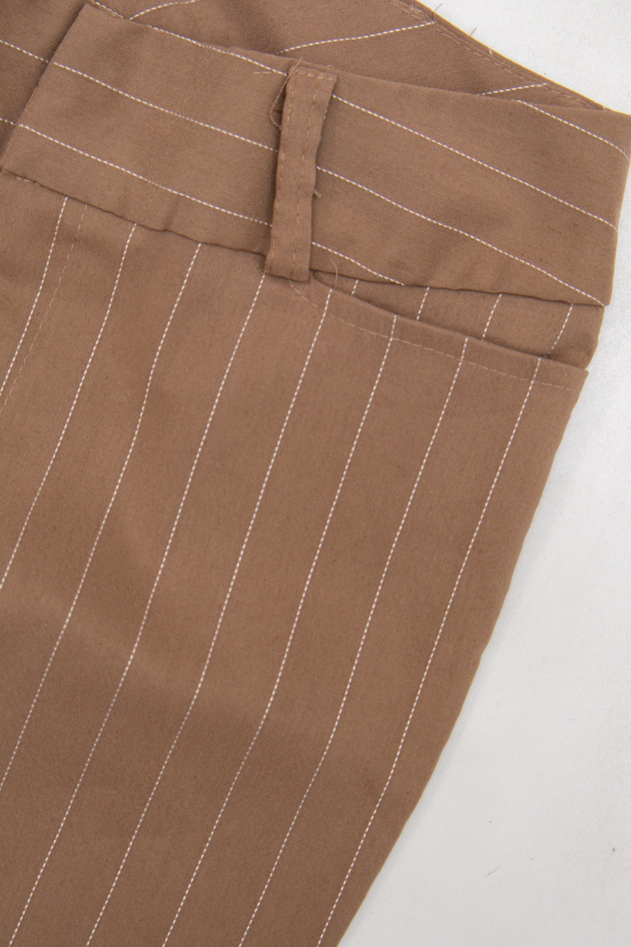 #111 79 Pants Brown | c. 201 | Size 6