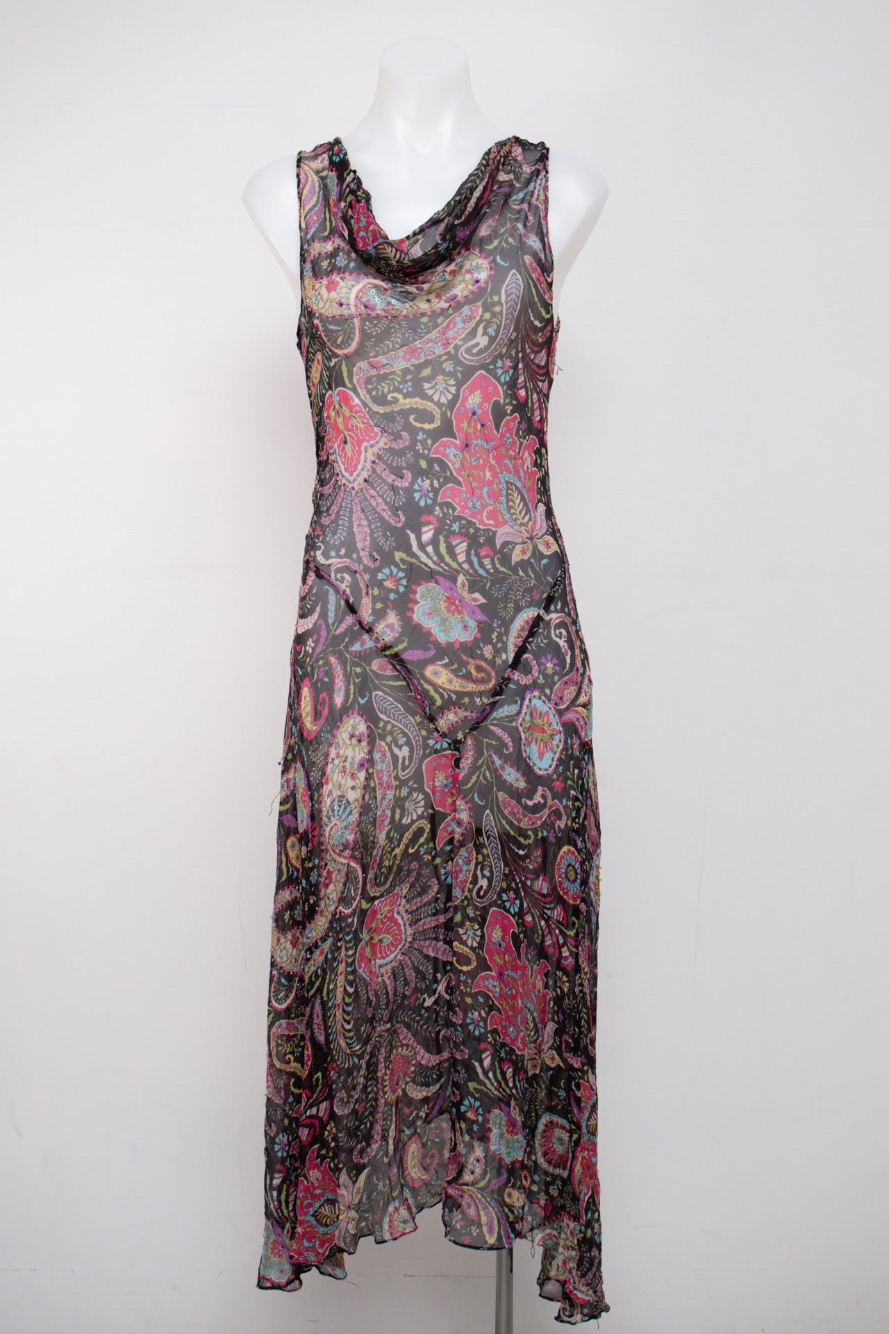 #084 Camisole Black | c. 201 | Size 8