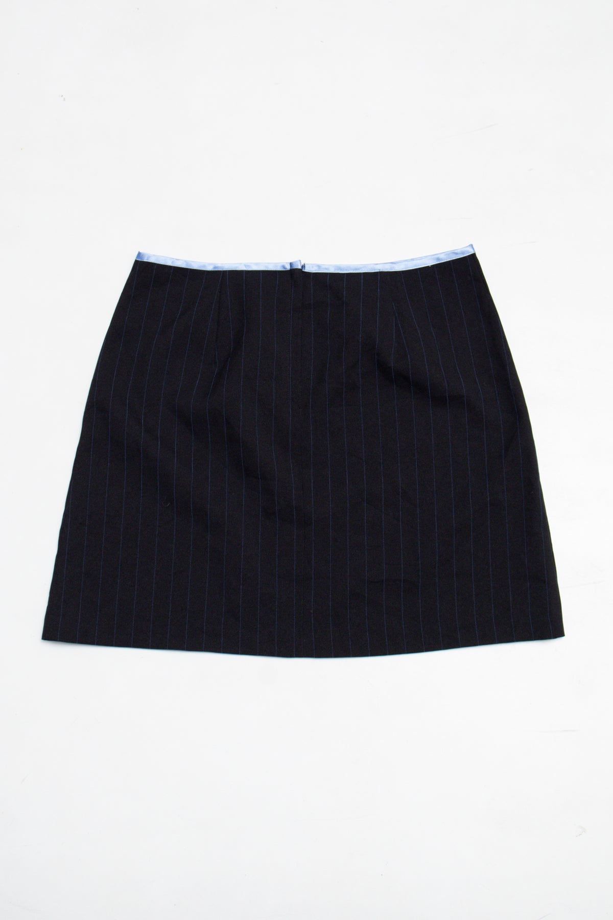 #151 Byer Too! Mini Skirt Black | c. 209 | Size 8