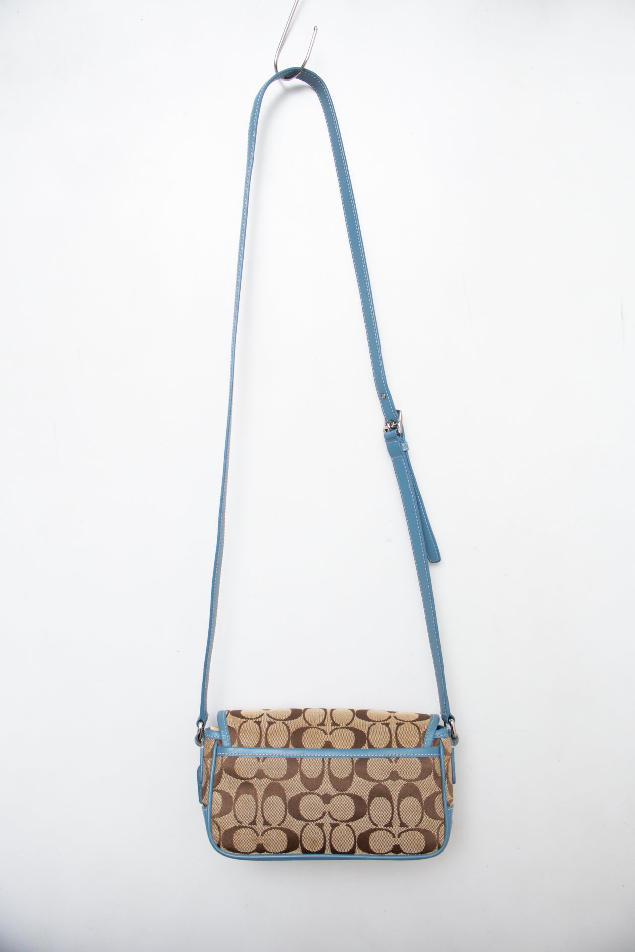 #196 Coach Shoulder Bag Blue | c. 202 | Size