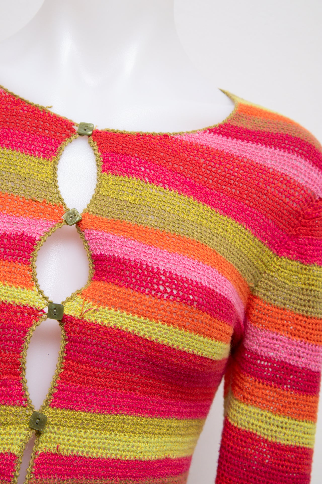 #048 T-shirt Pink | c. 203 | Size 10