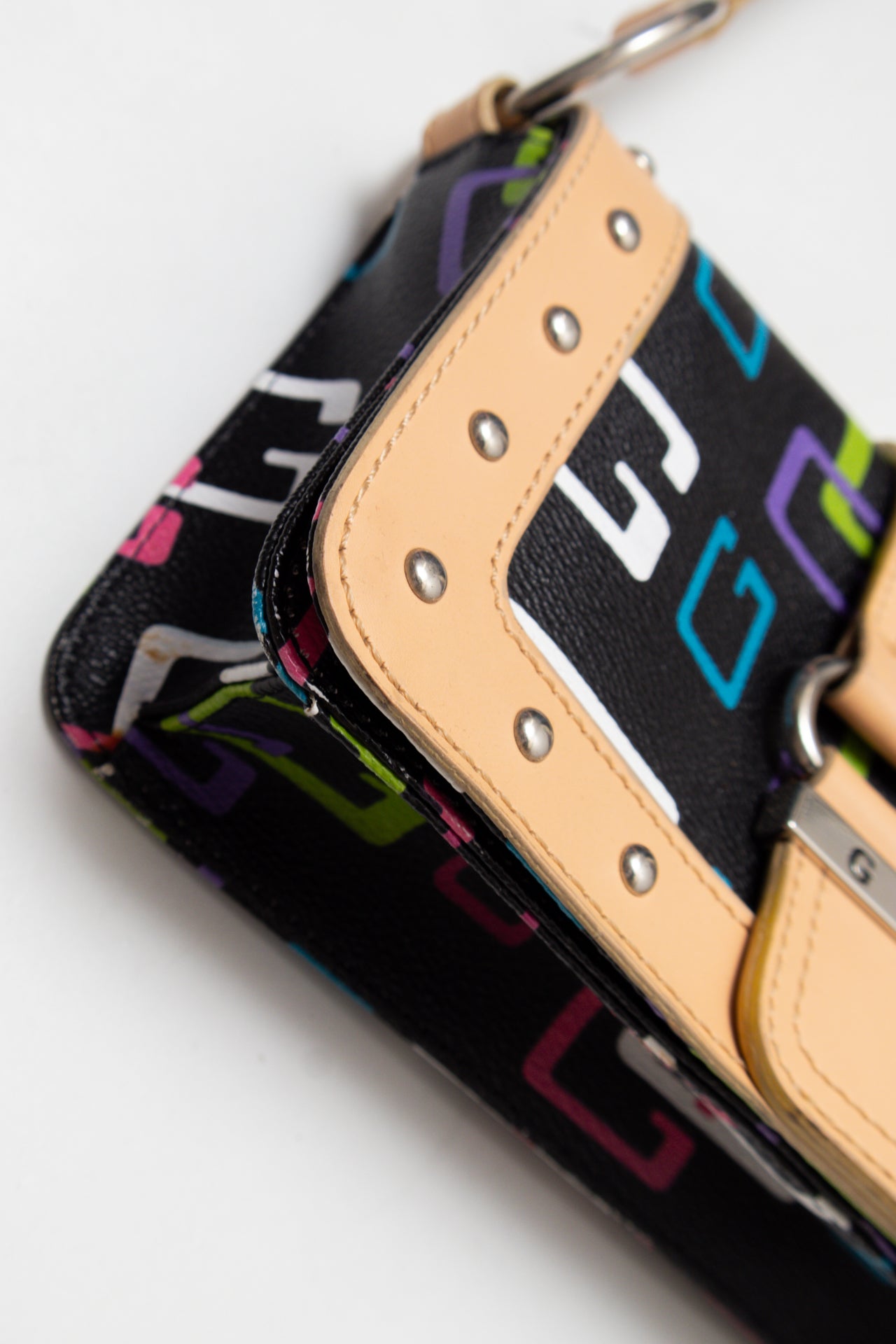 #179 Guess Shoulder Bag Black | c. 187 | Size