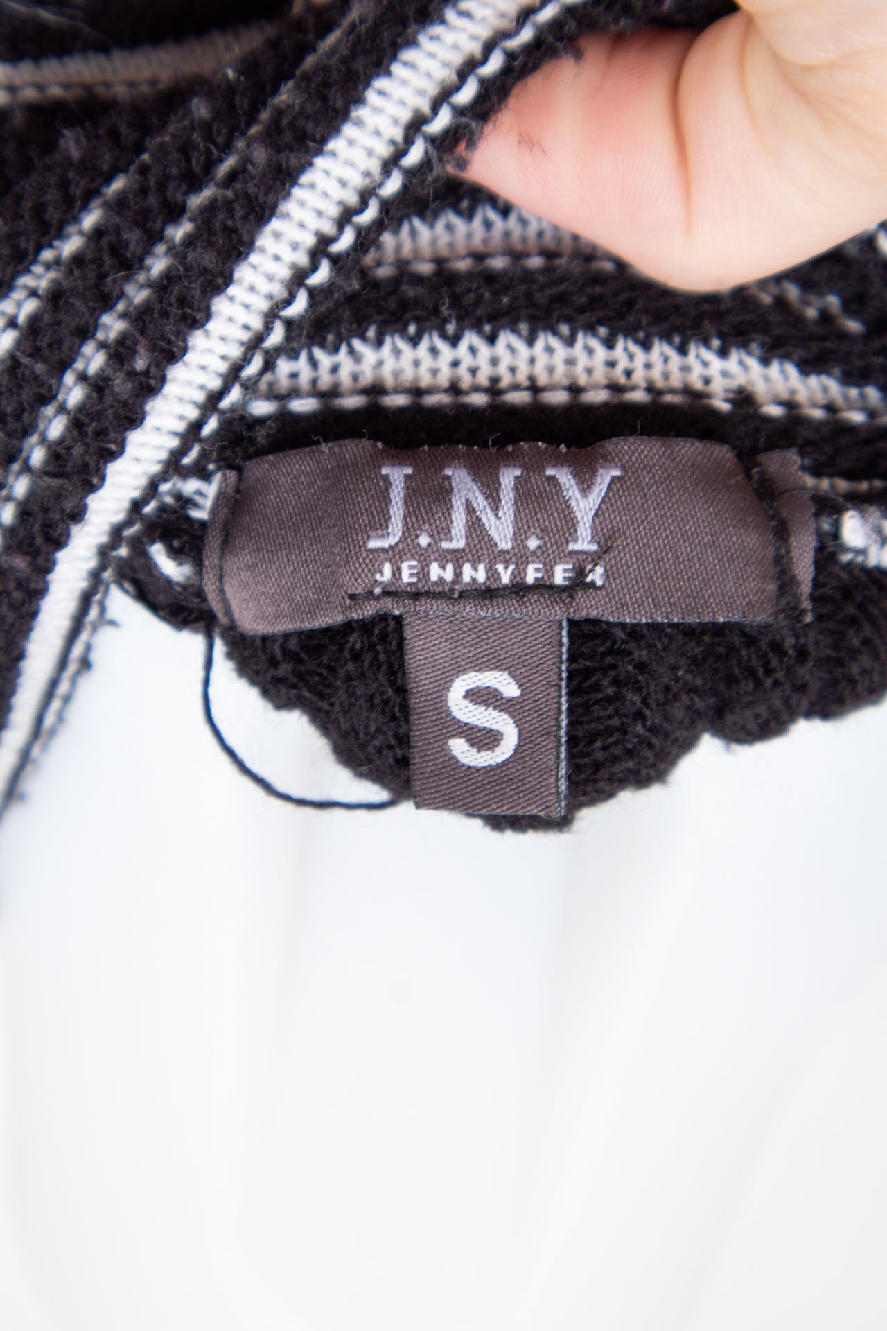 #117 J.n.y. Top Black | c. 195 | Size 8