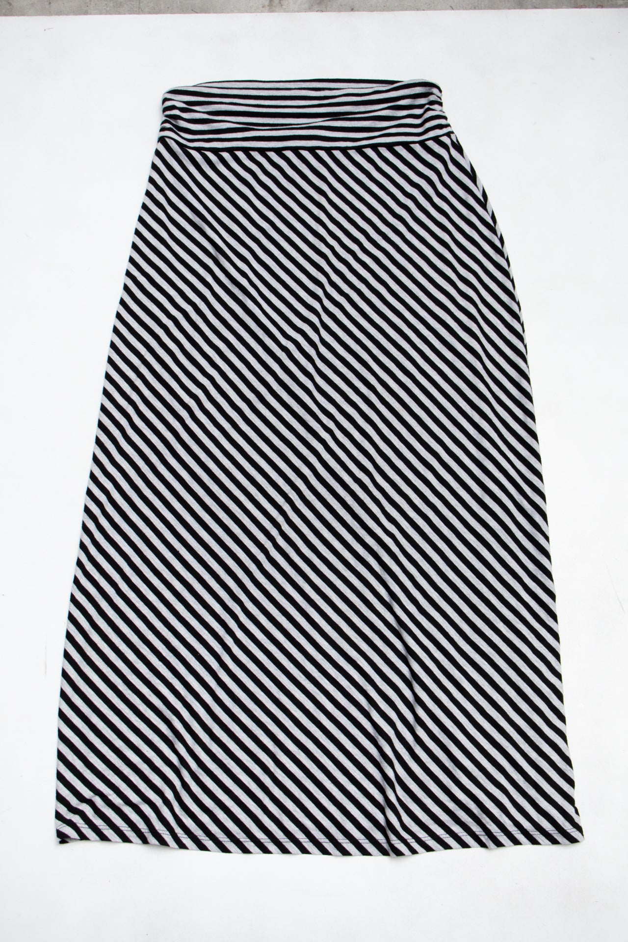 #156 Faded Glory Skirt Black | c. 193 | Size 8/10
