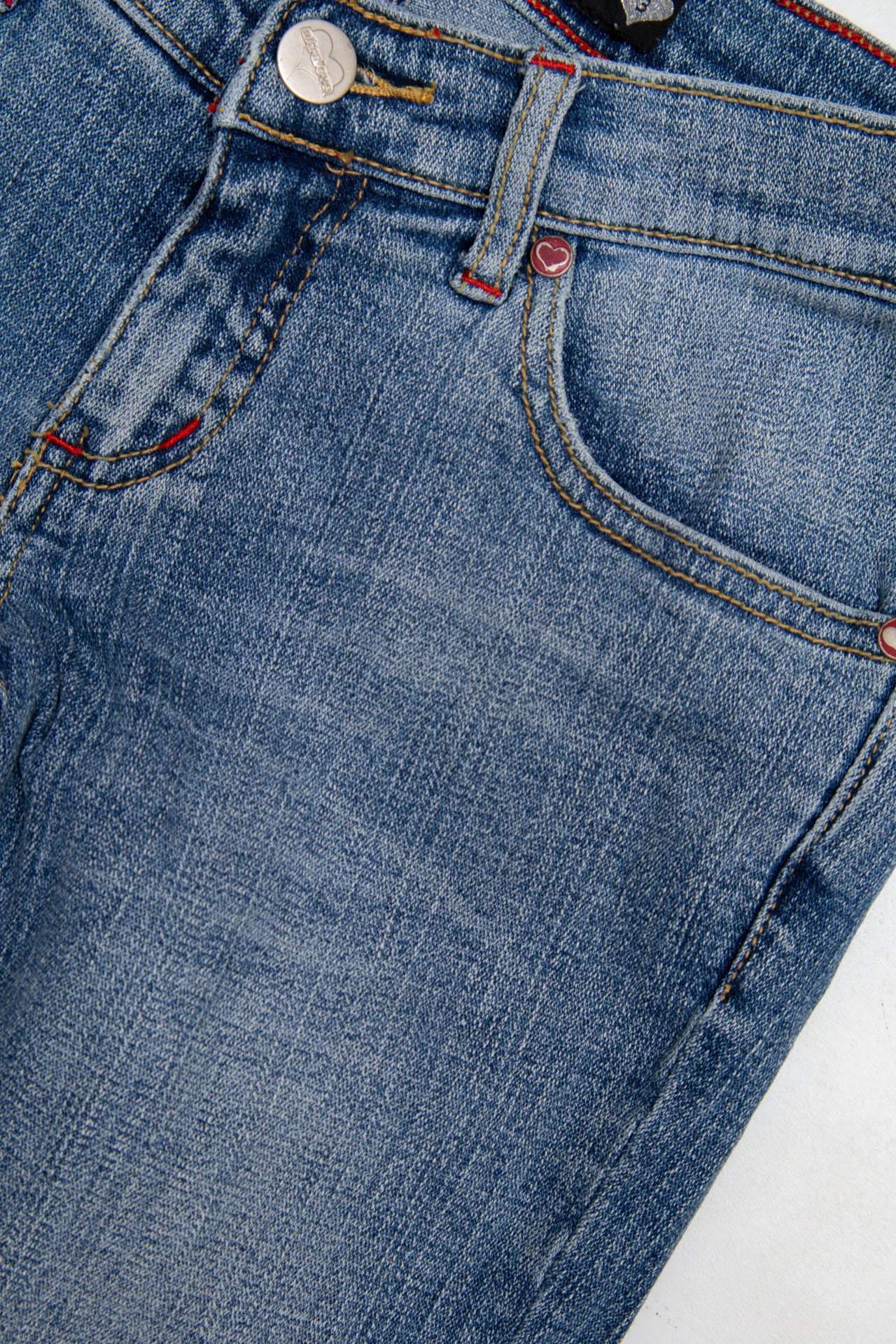 #005 Ultra Flove Jeans Blue | c. 206 | Size 6