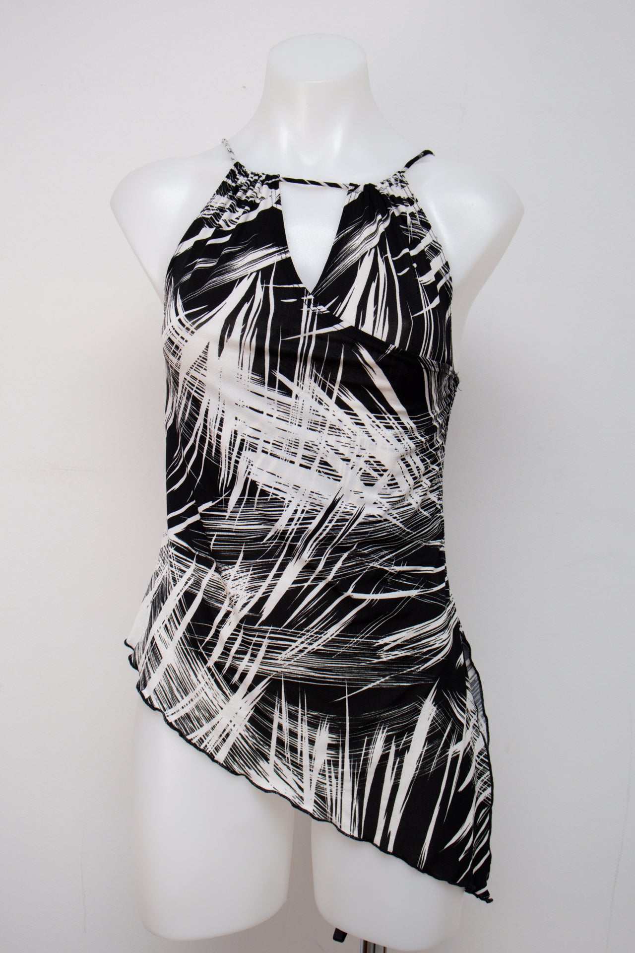 #057 Siren Lily Cami Top Black | c. 199 | Size 8/10
