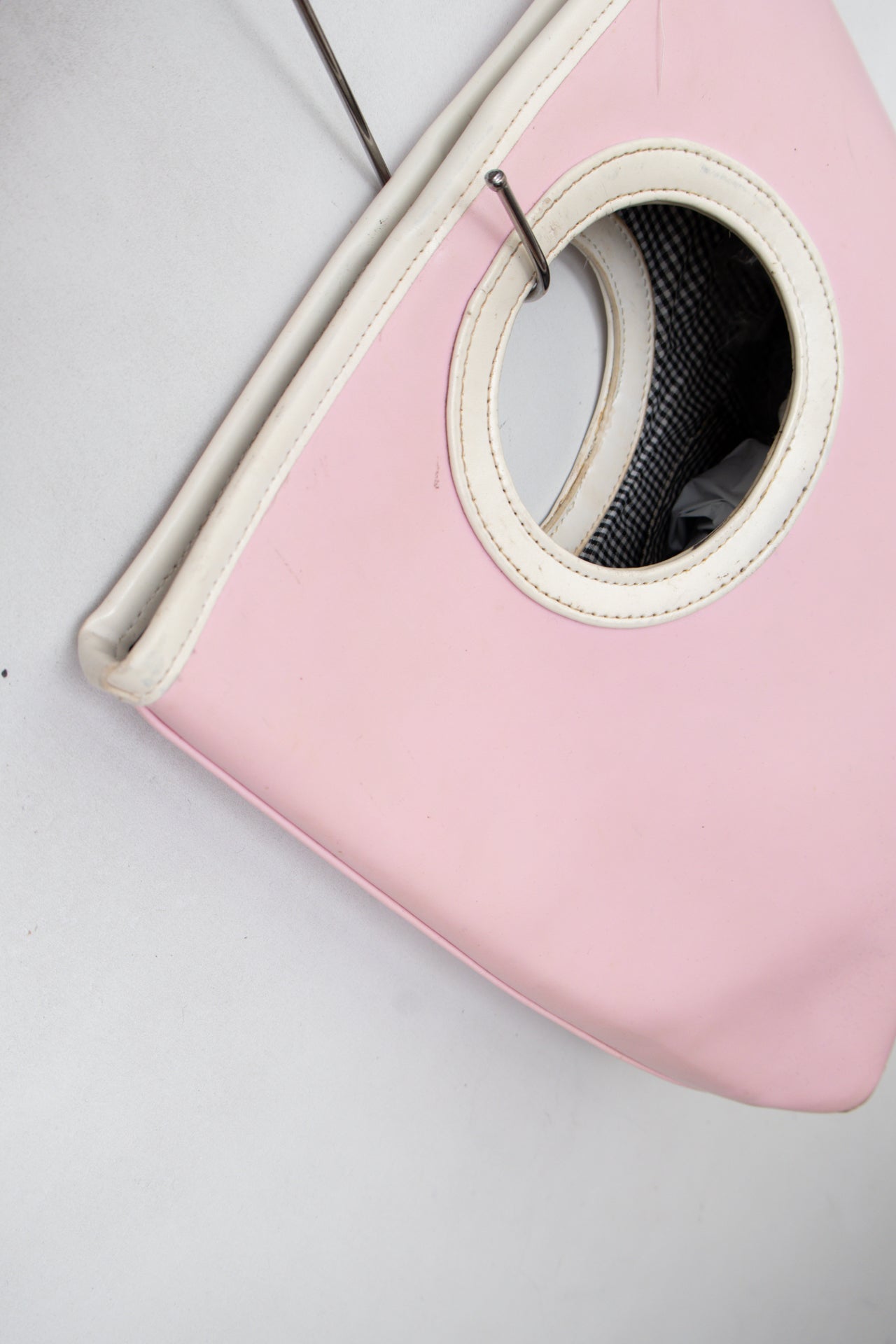 #198 Shoulder Bag Pink | c. 203 | Size