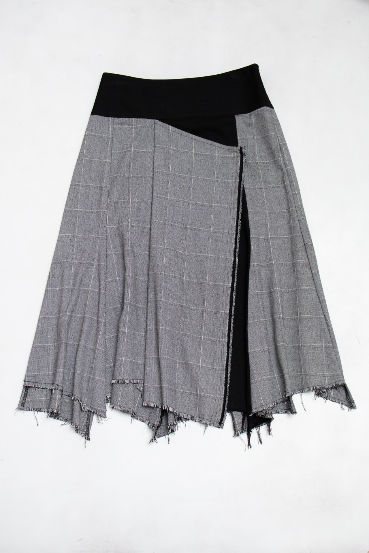 #172 Ricochet Skirt Gray | c. 198 | Size 6