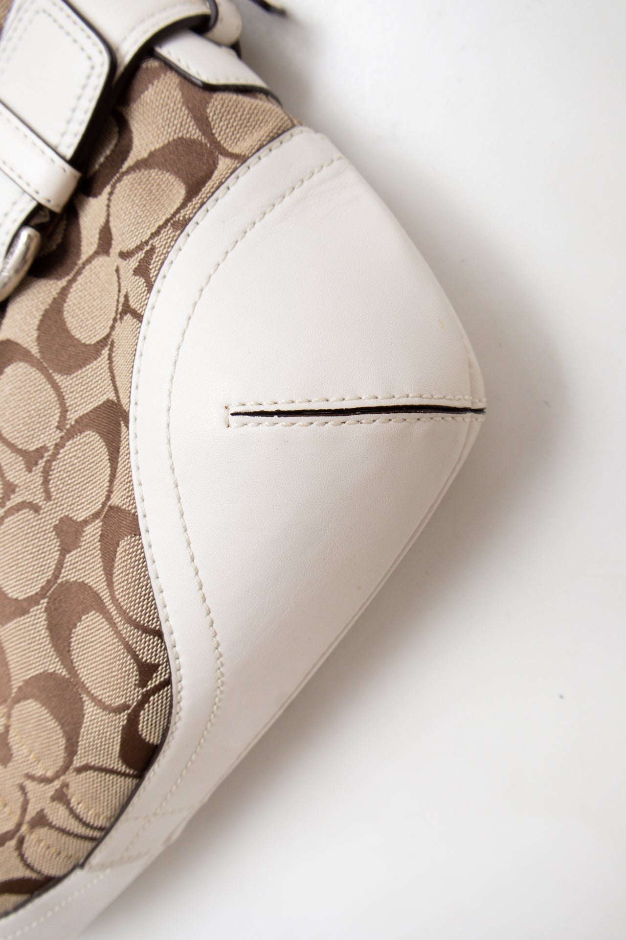 #196 Coach Shoulder Bag Brown | c. 195 | Size