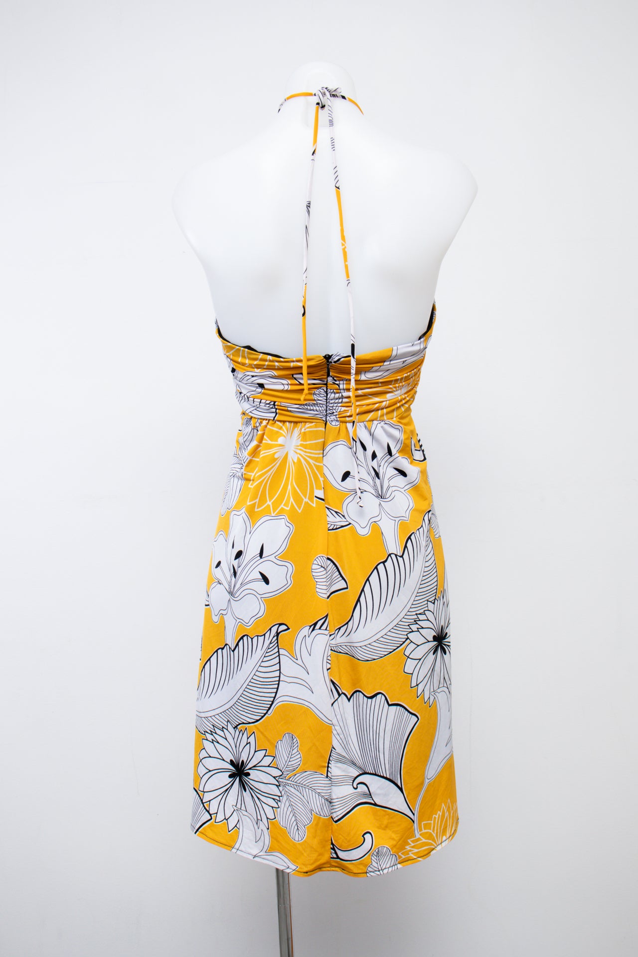 #141 Talk Of The Walk Halter Top Yellow | c. 207 | Size 8