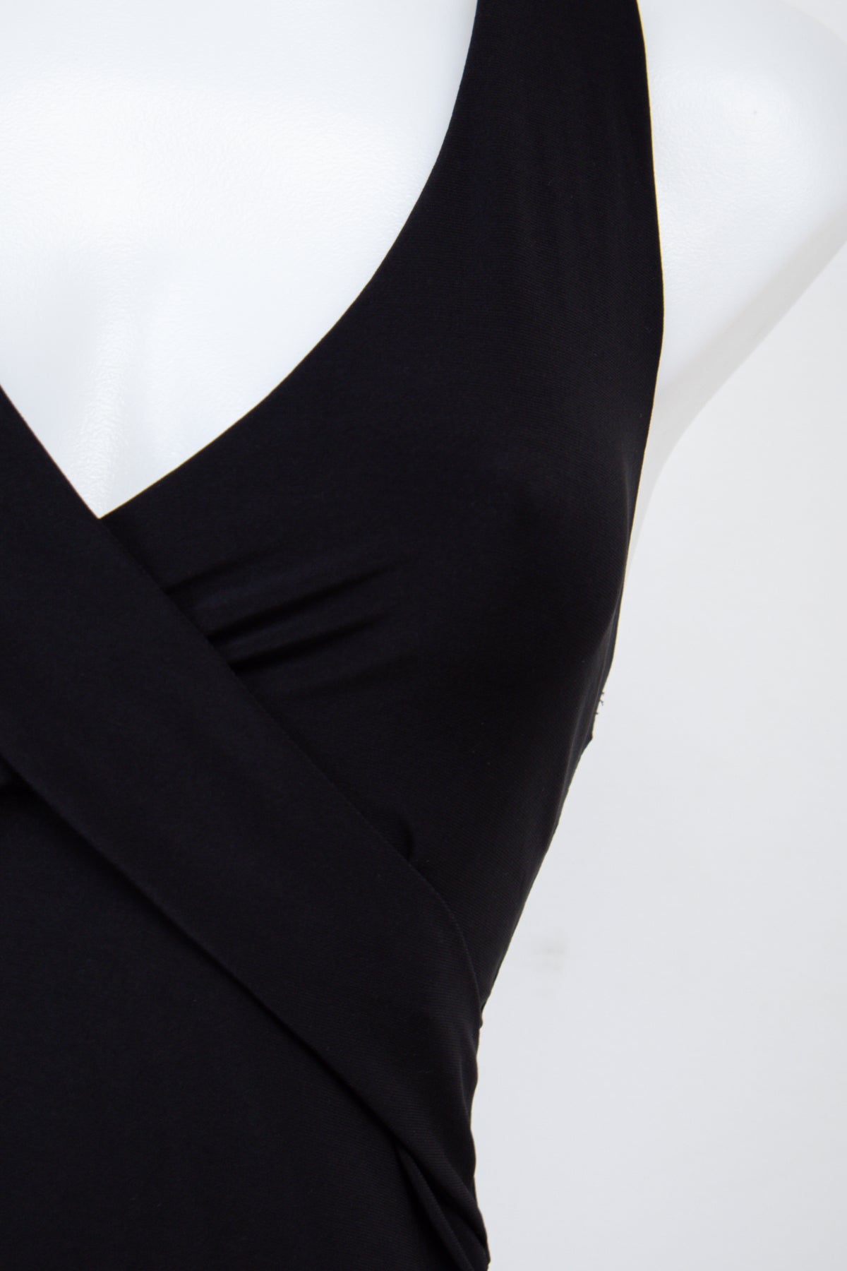 #066 Vol.1 Halter Top Black | c. 207 | Size 8