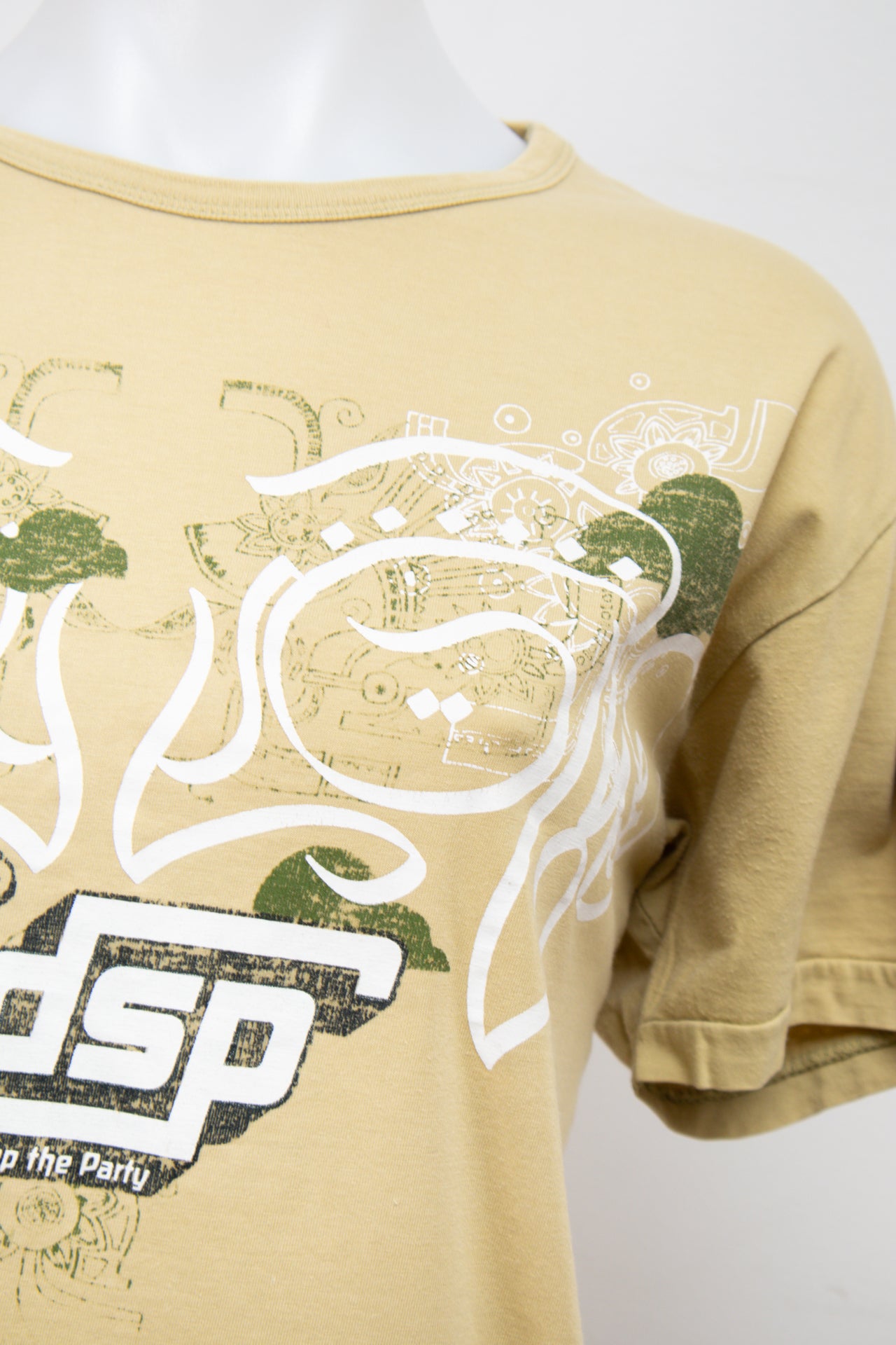 #70 Dsp T-shirt Yellow | c. 198 | Size 10-12