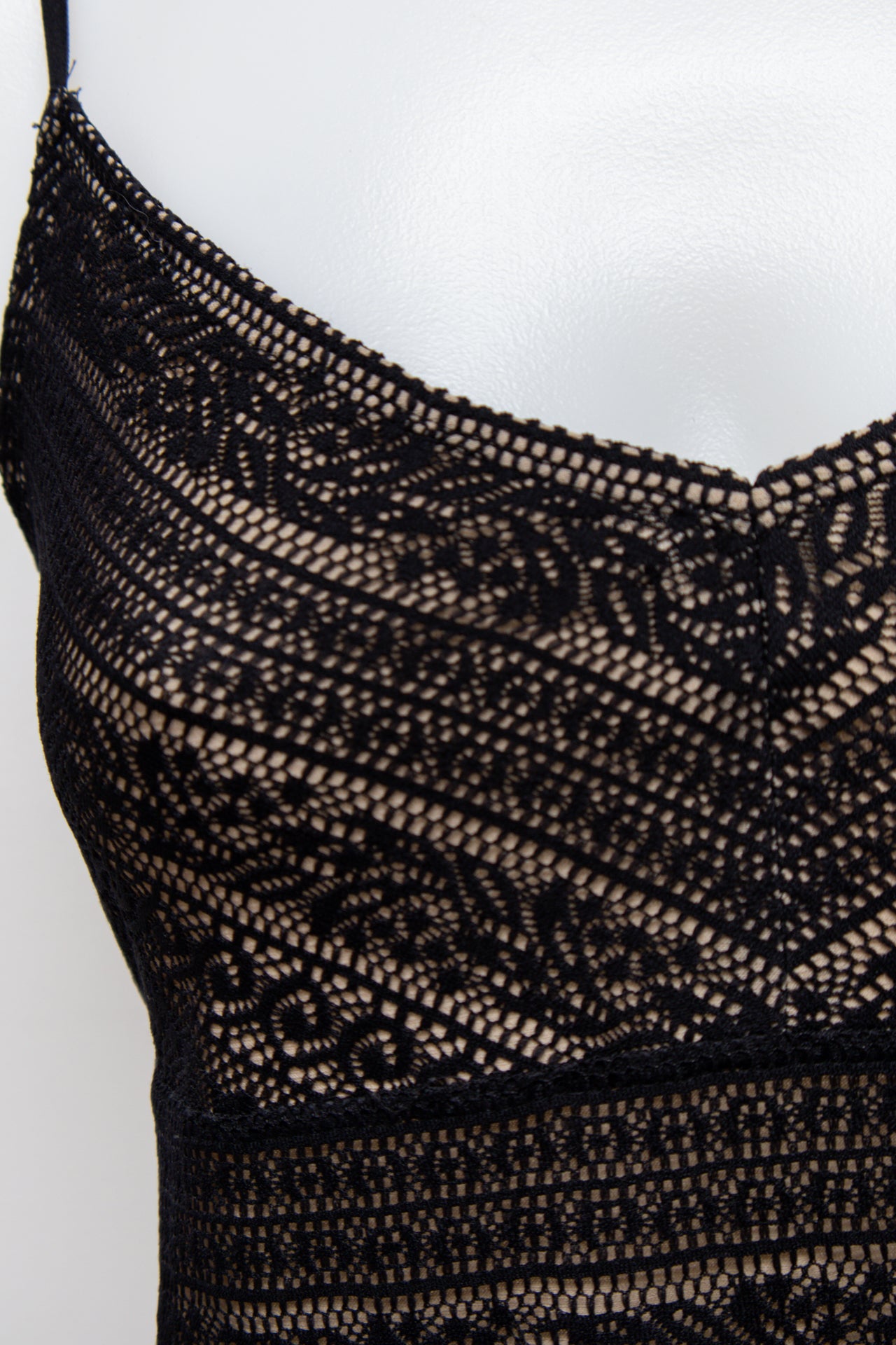 #63 Ann Taylor Loft Camisole Top Black | c. 185 | Size 12