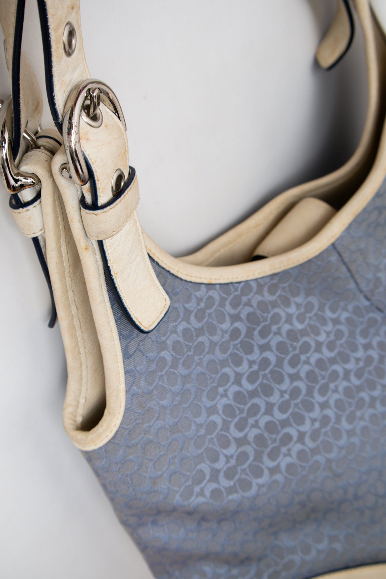 #194 Coach Shoulder Bag Blue | c. 198 | Size
