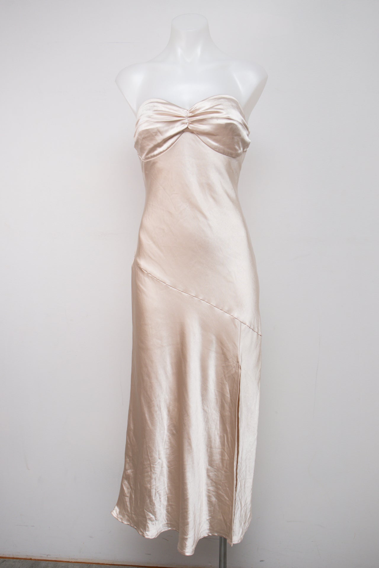 #081 Selfie Leslie Camisole White | c. 201 | Size 8